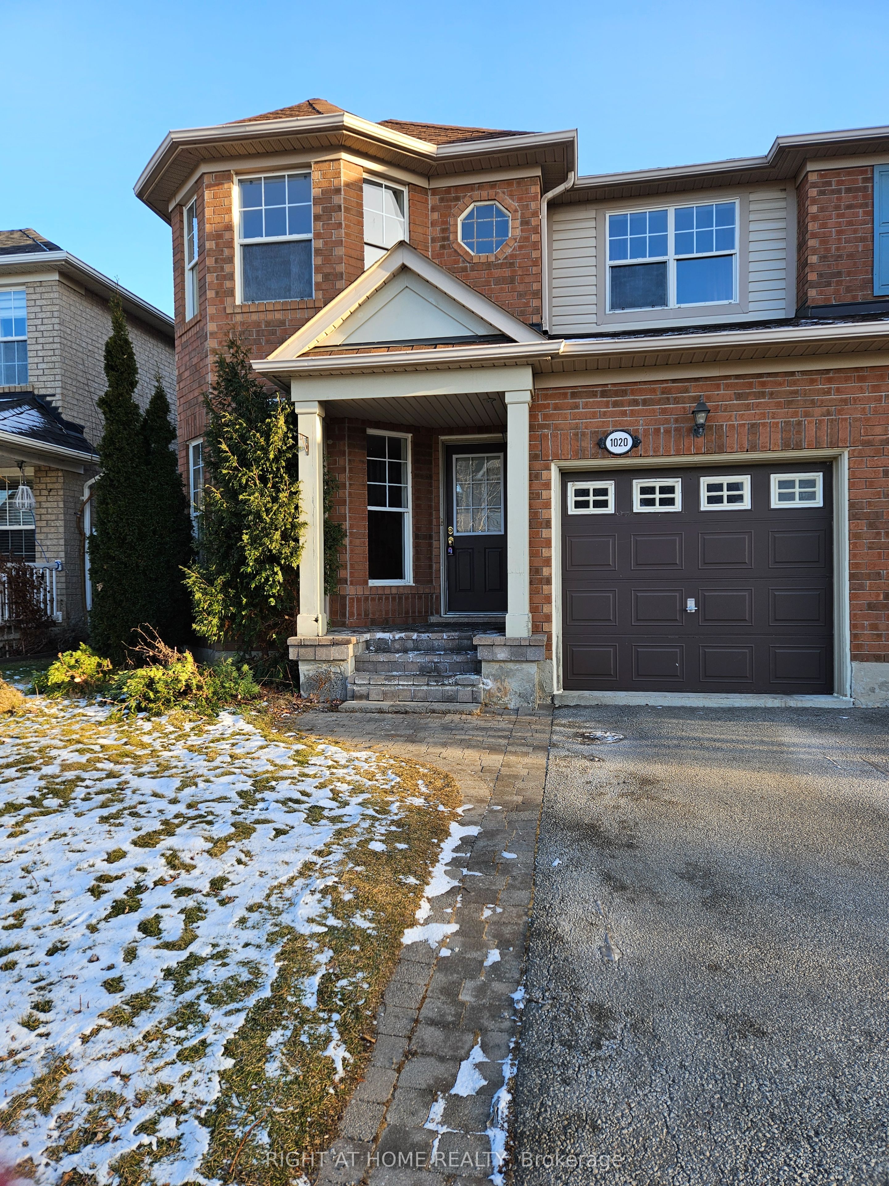 1020 Yates Drive, Milton, ON L9T 6A6 photo 2