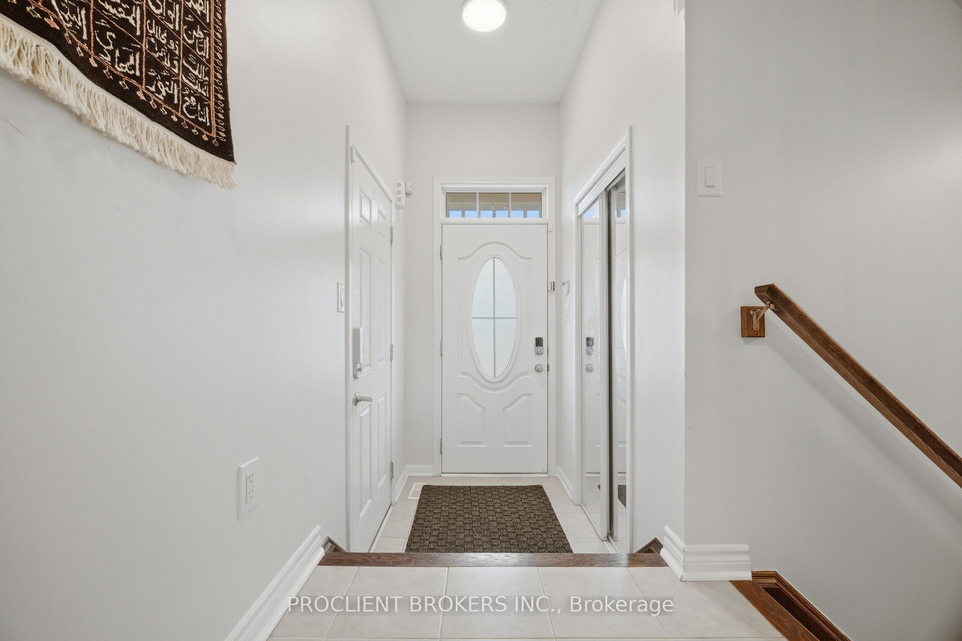 879 Brassard Circle, Milton, ON L9T 8E2 photo 5