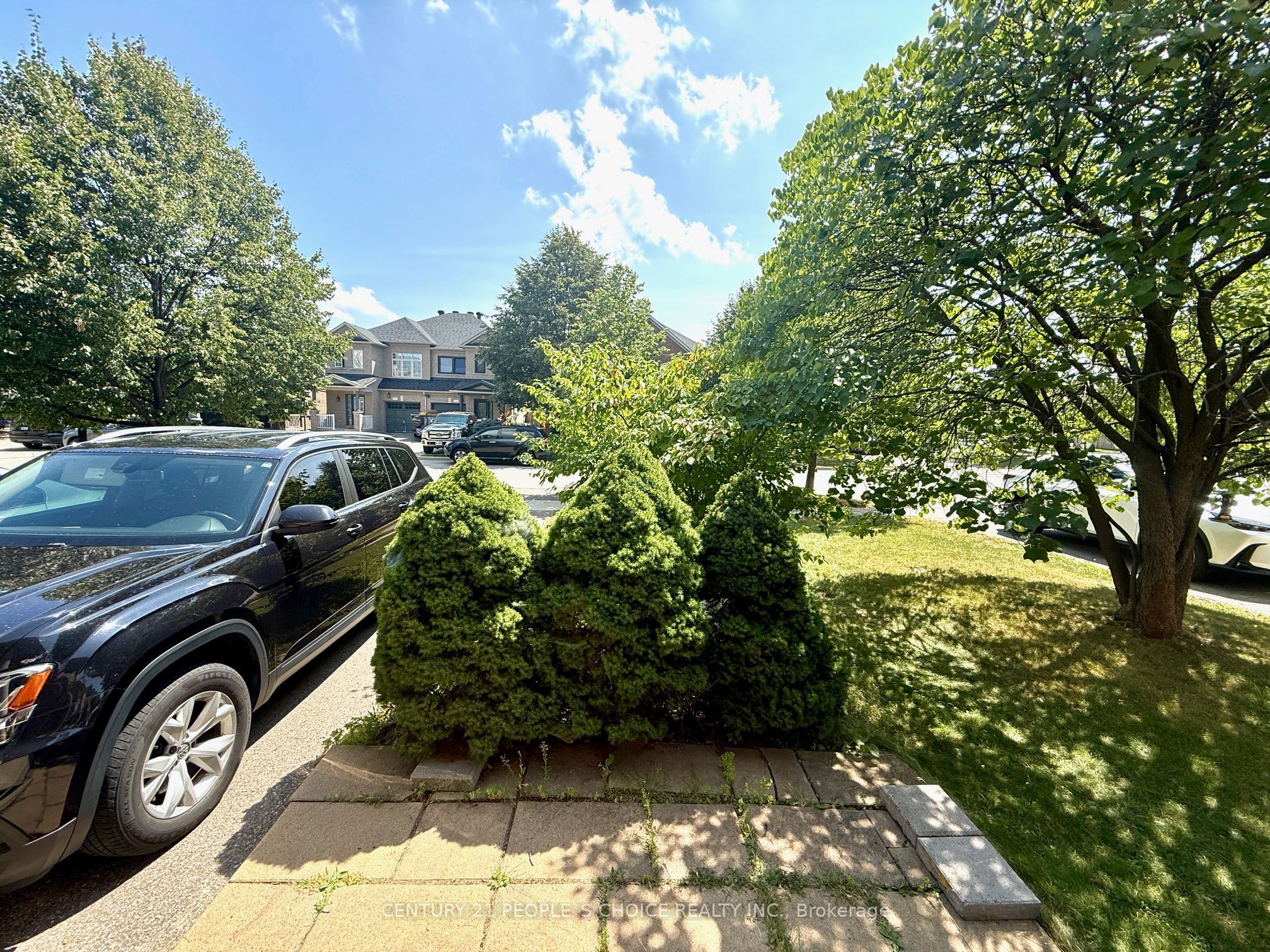 3927 Stardust Drive, Mississauga, ON L5M 8A4 photo 2