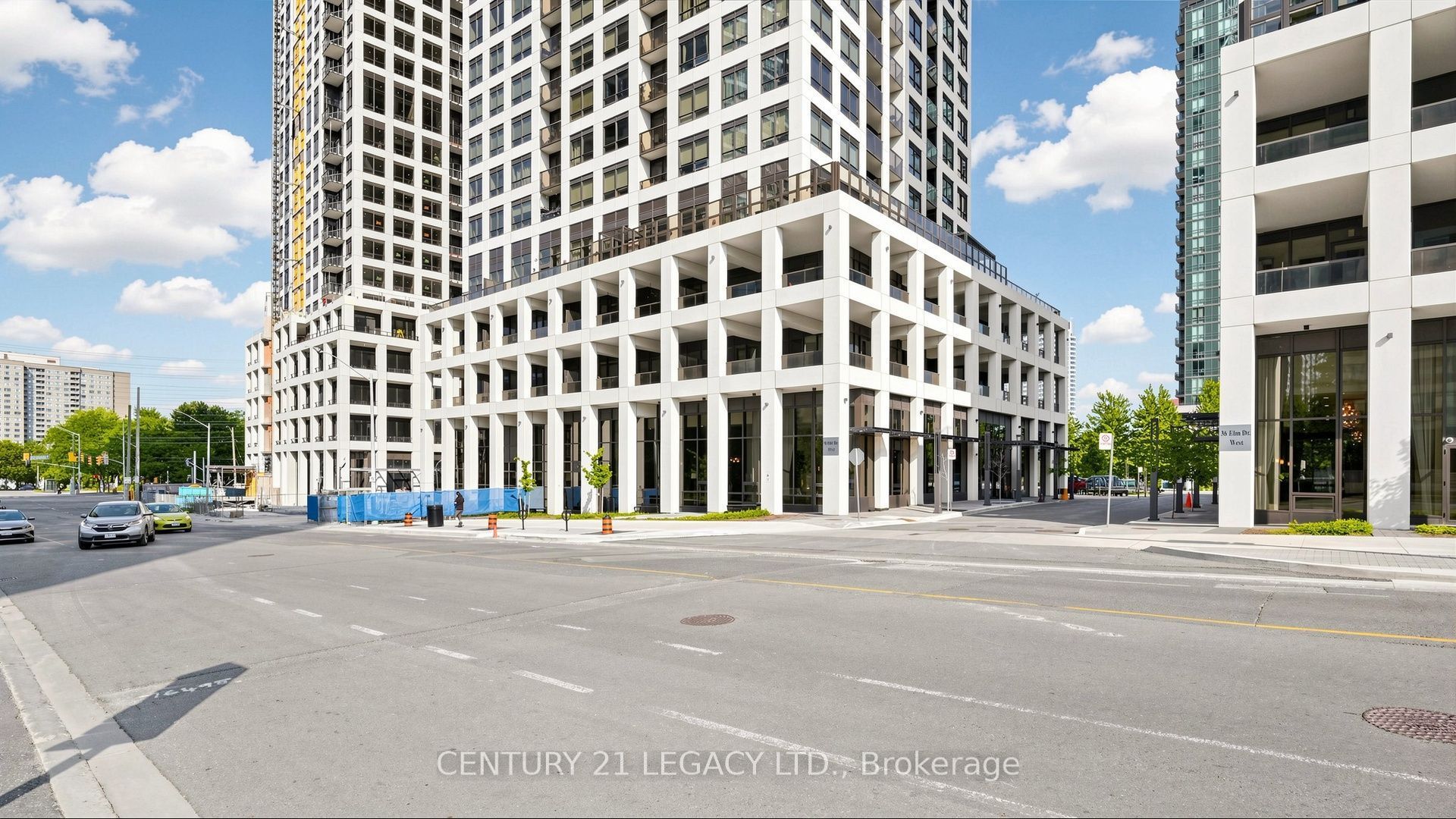 30 Elm Street W 3002, Mississauga, ON L5B 0N6 photo 3