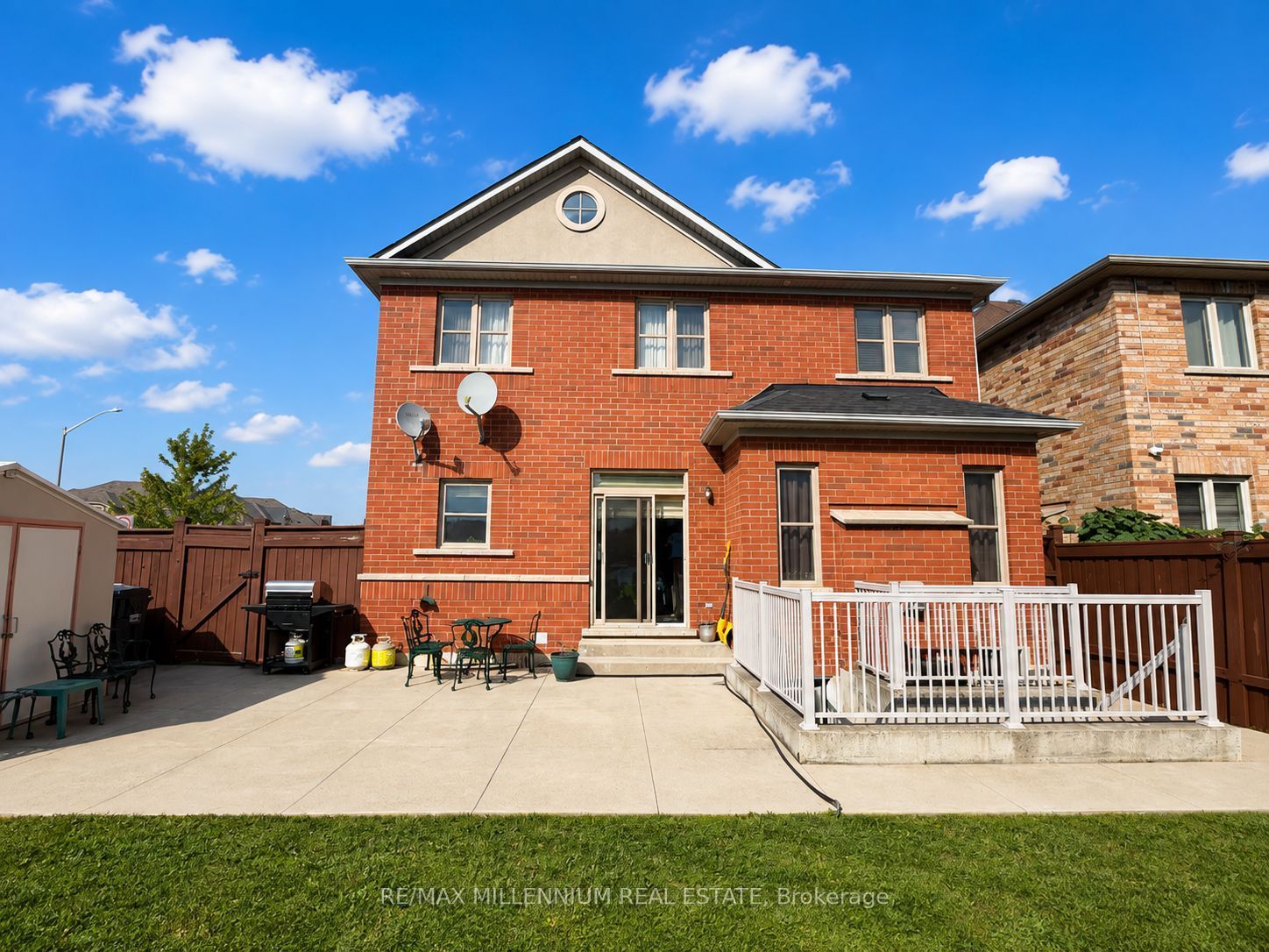 192 Thorndale Road, Brampton, ON L6P 3K8 photo 2