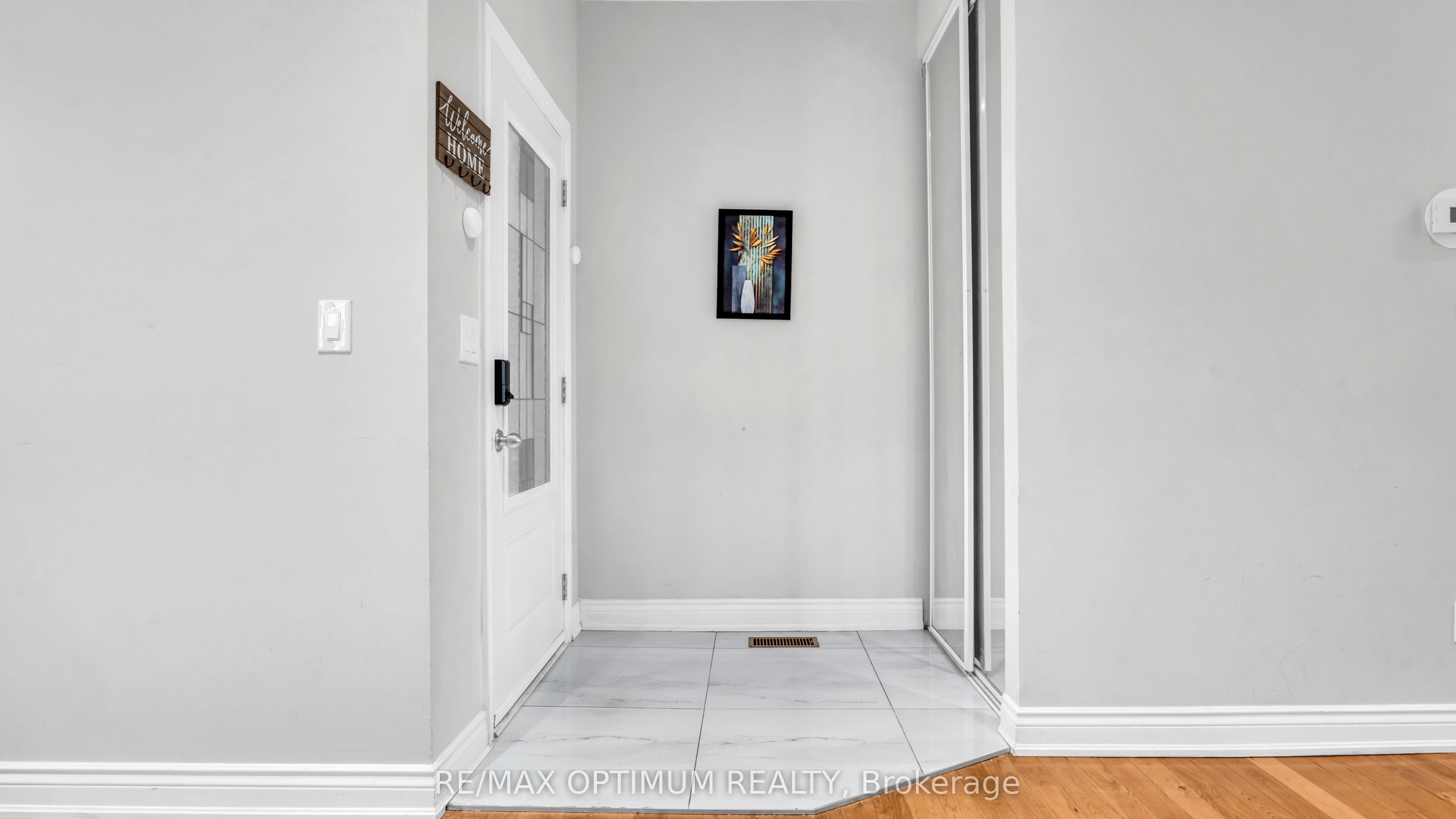 7181 Tabbyman Walk, Mississauga, ON L5W 1K4 photo 4