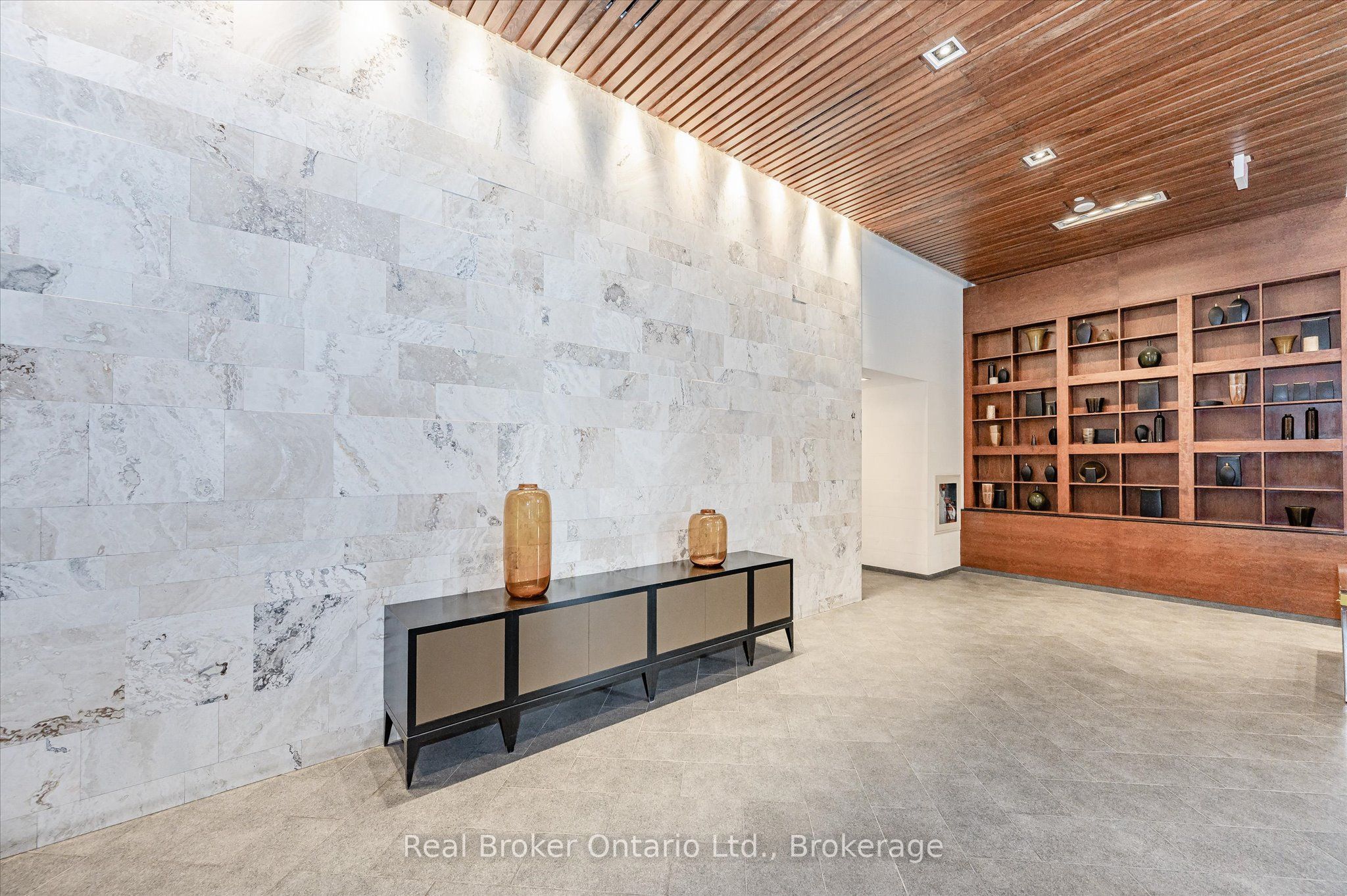 4090 Living Arts Drive 2103, Mississauga, ON L5B 4M8 photo 3