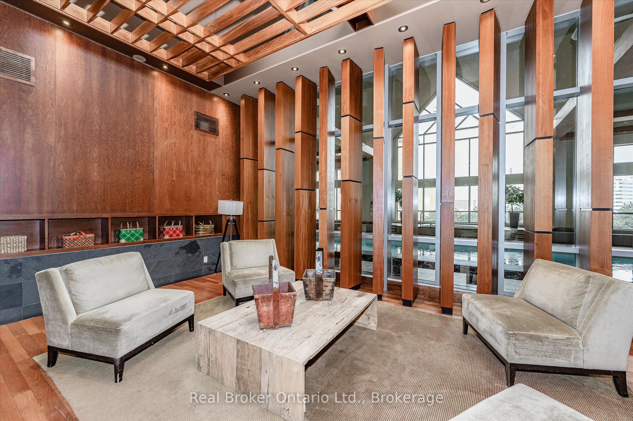 4090 Living Arts Drive 2103, Mississauga, ON L5B 4M8 photo 4
