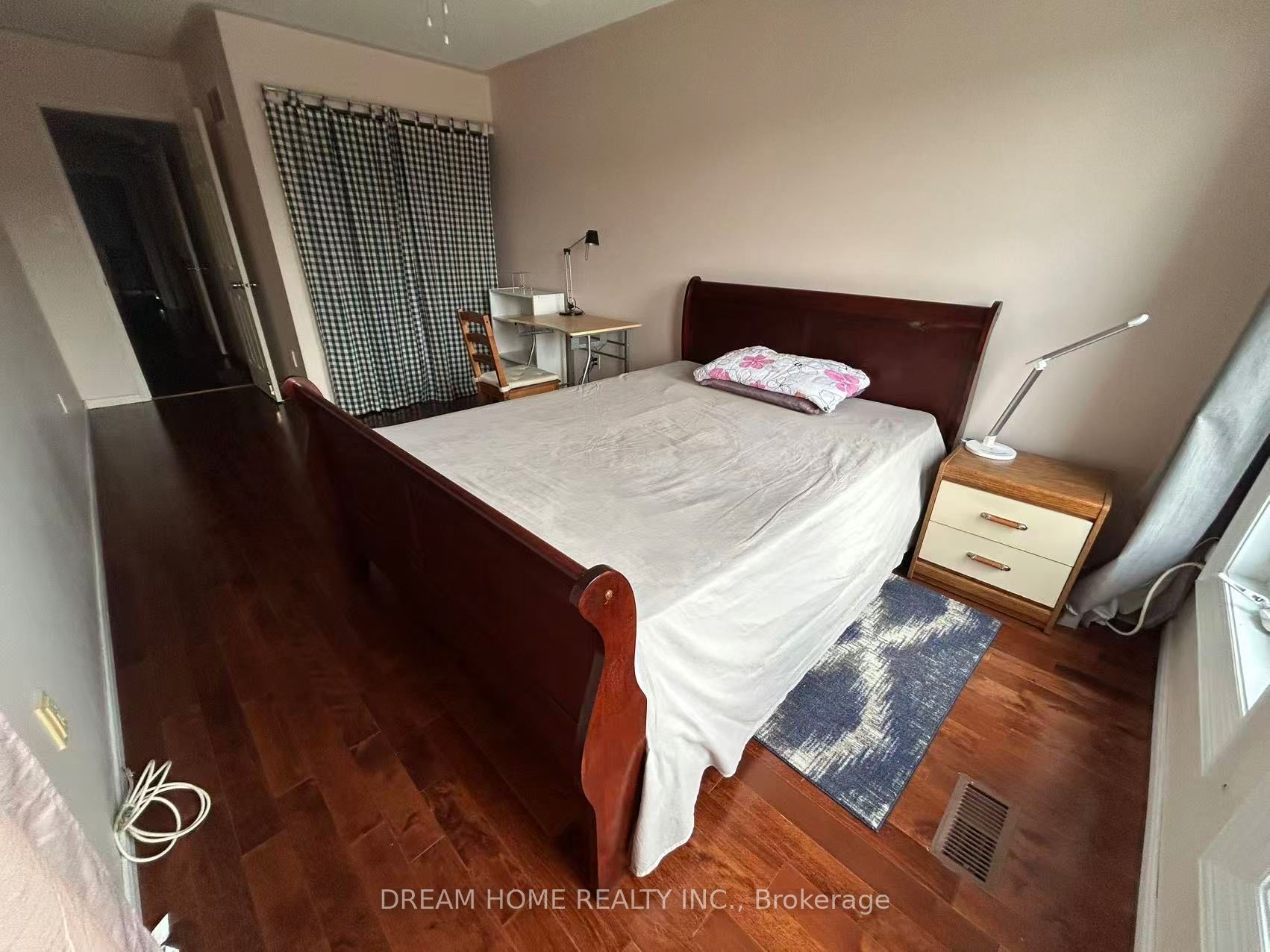2876 Westbury Court Bedroom 2, Mississauga, ON L5M 6B3 photo 2
