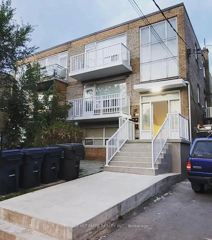 749 Marlee Avenue 2, Toronto, ON M6B 3J8