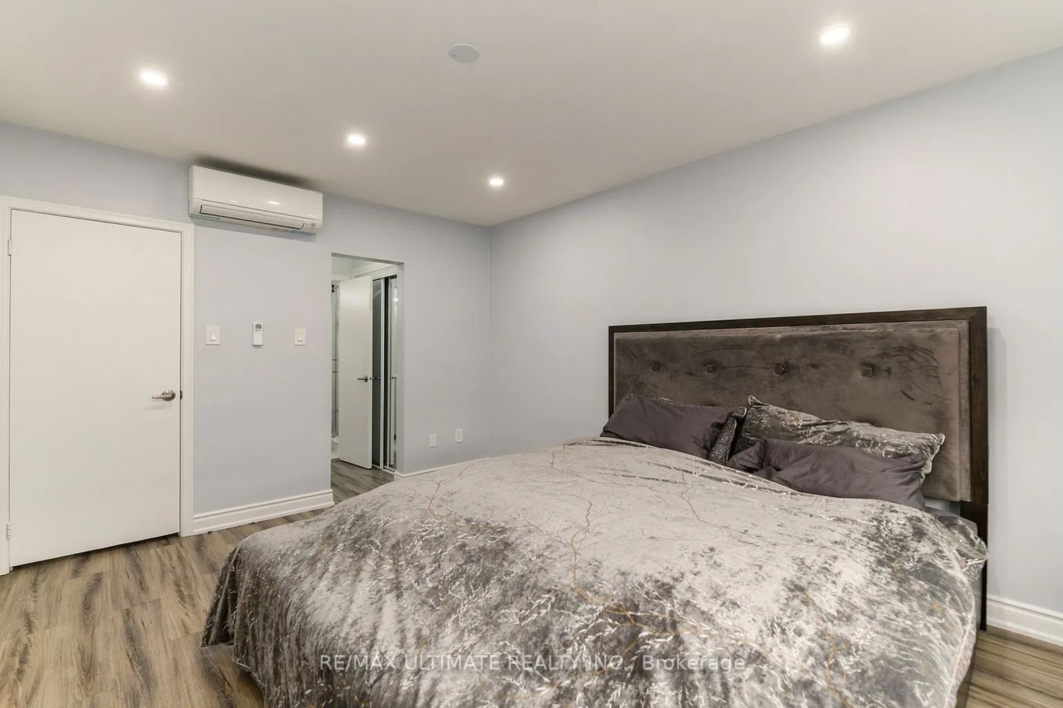 749 Marlee Avenue 2, Toronto, ON M6B 3J8 photo 5