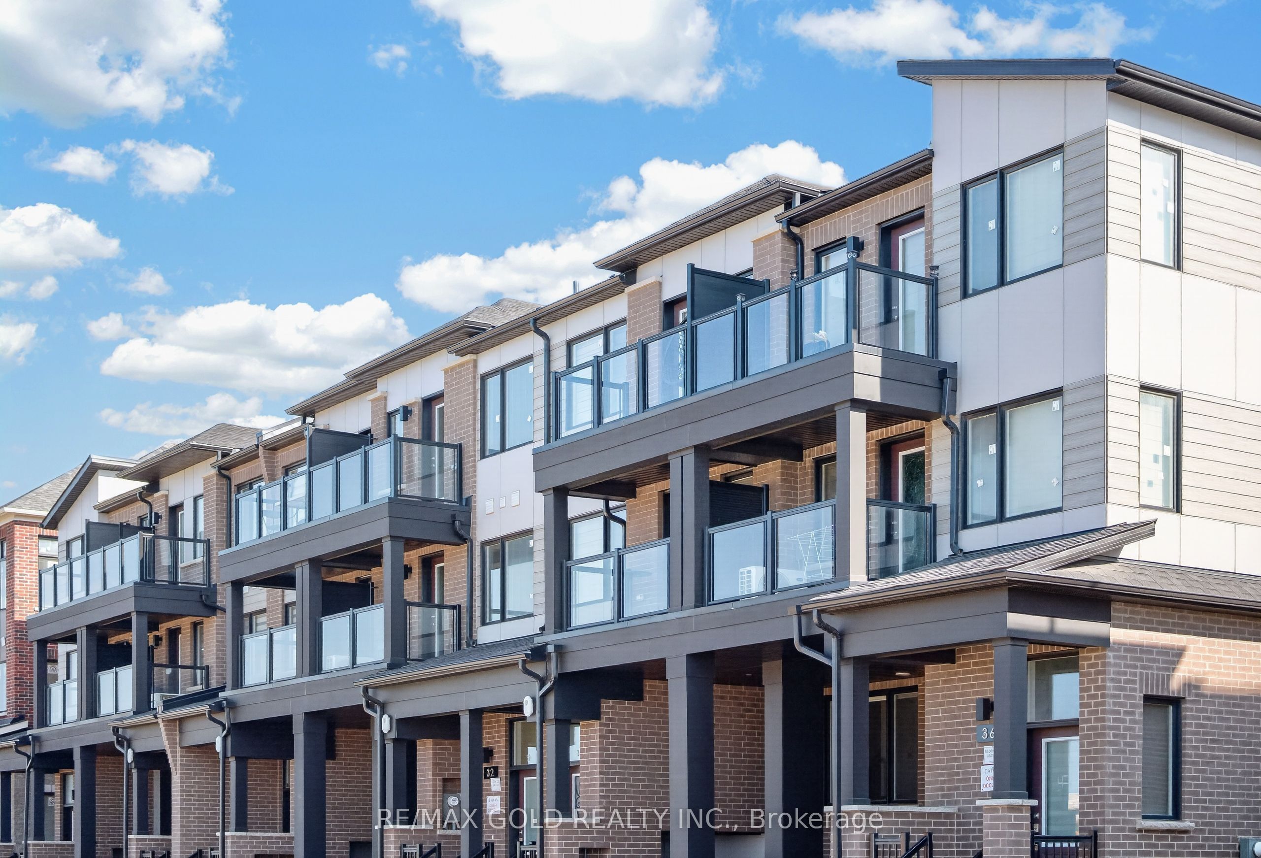 32 Twinflower Way, Brampton, ON L6P 0A1