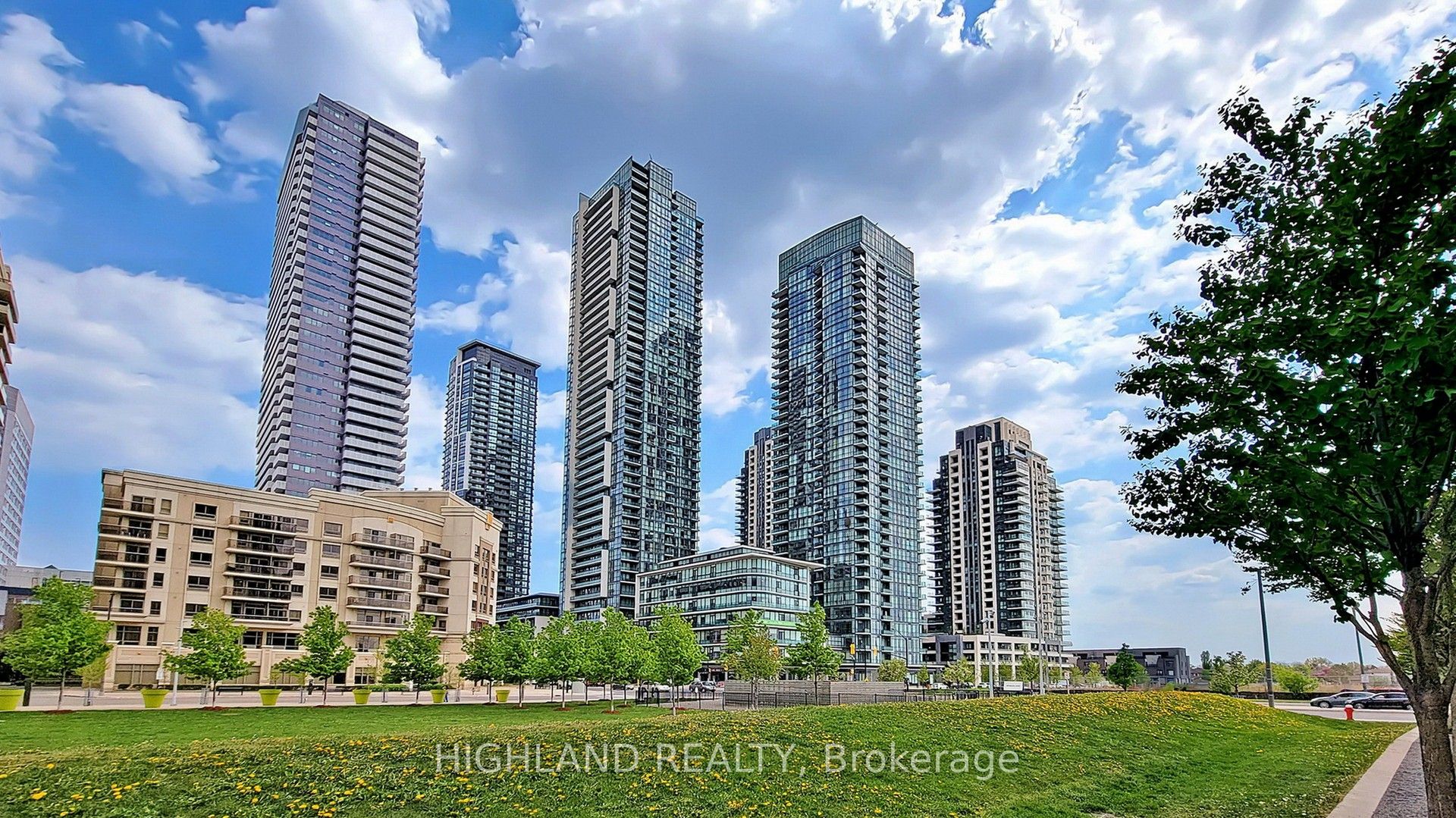 4099 Brickstone Mews 1207, Mississauga, ON L5B 0G3