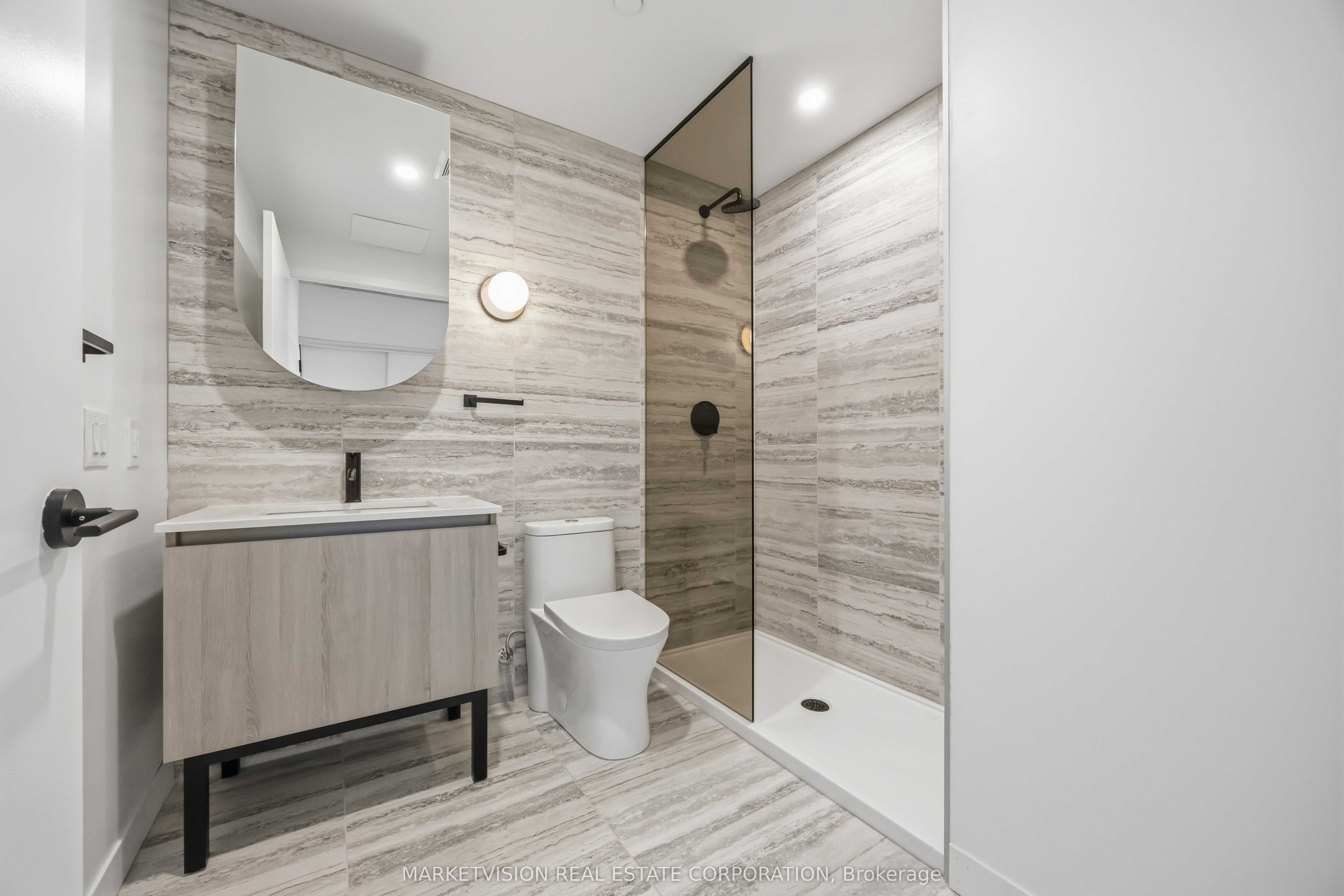 2625 Dundas Street W 708, Toronto, ON M6P 0C5 photo 3