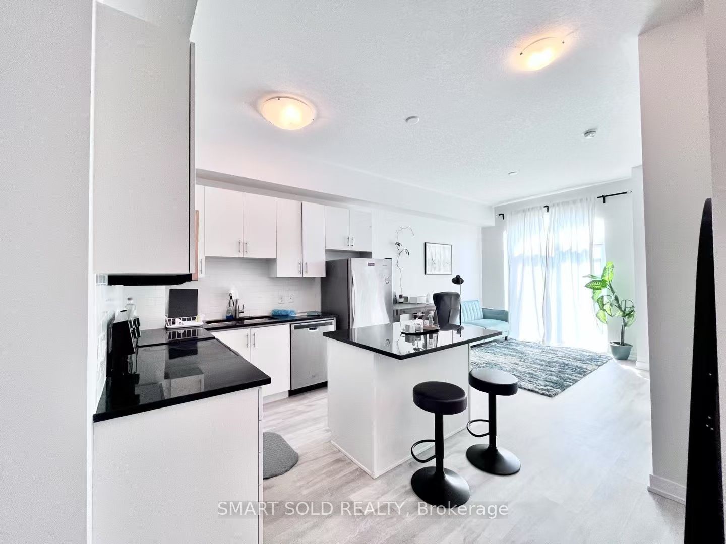 2486 Old Bronte Rd Road W 821, Oakville, ON L6M 0Y4