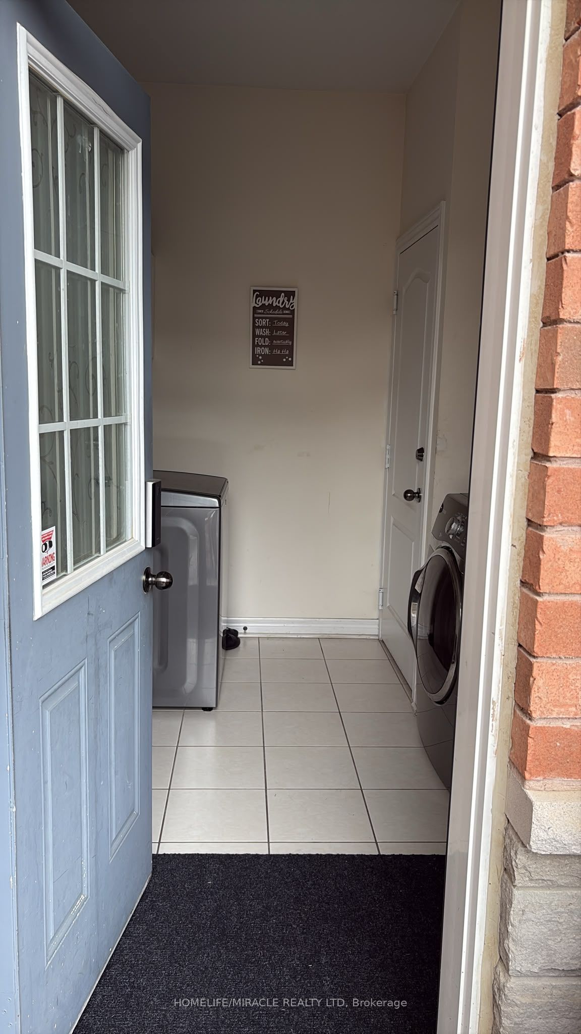 114 Lorenzo Circle BST, Brampton, ON L6R 3N4