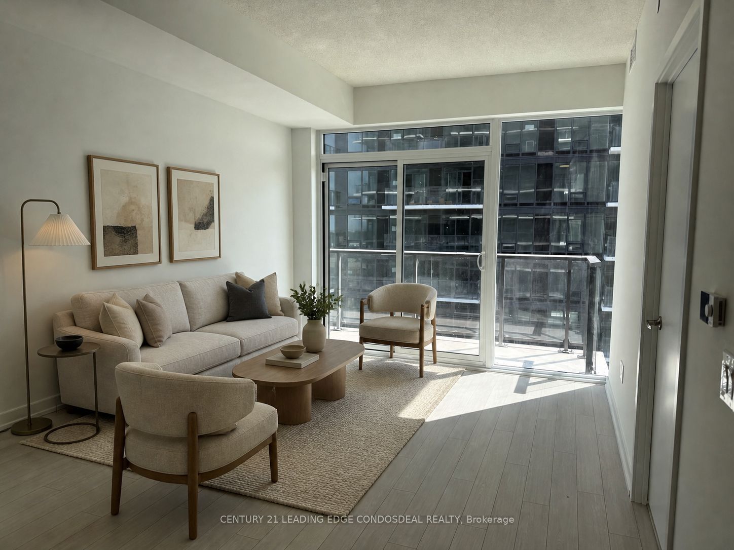 4010 Eglinton Avenue W 1607, Toronto, ON M9A 0G5 photo 2