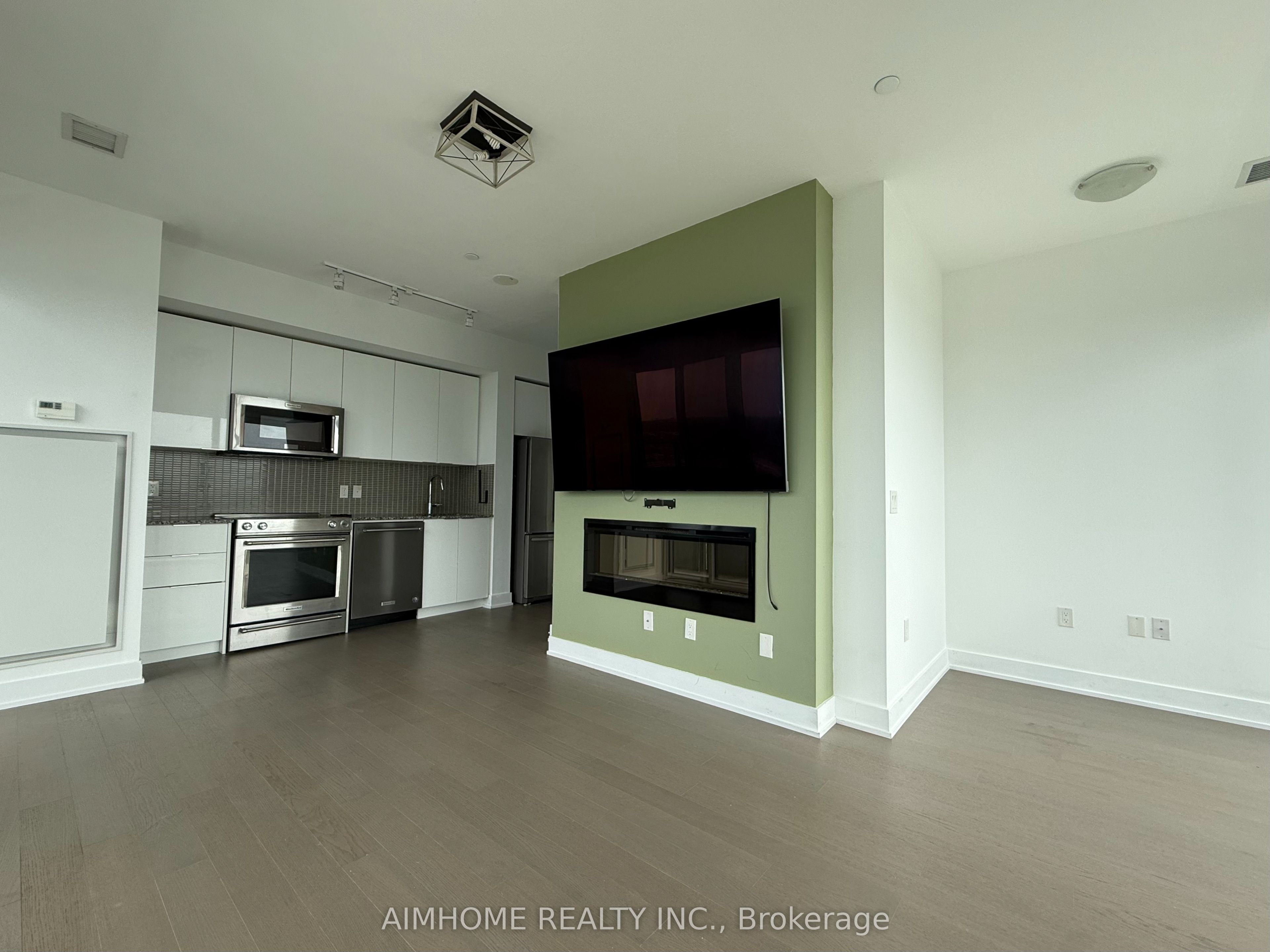 30 Shore Breeze Drive 3320, Toronto, ON M8V 1A1 photo 3
