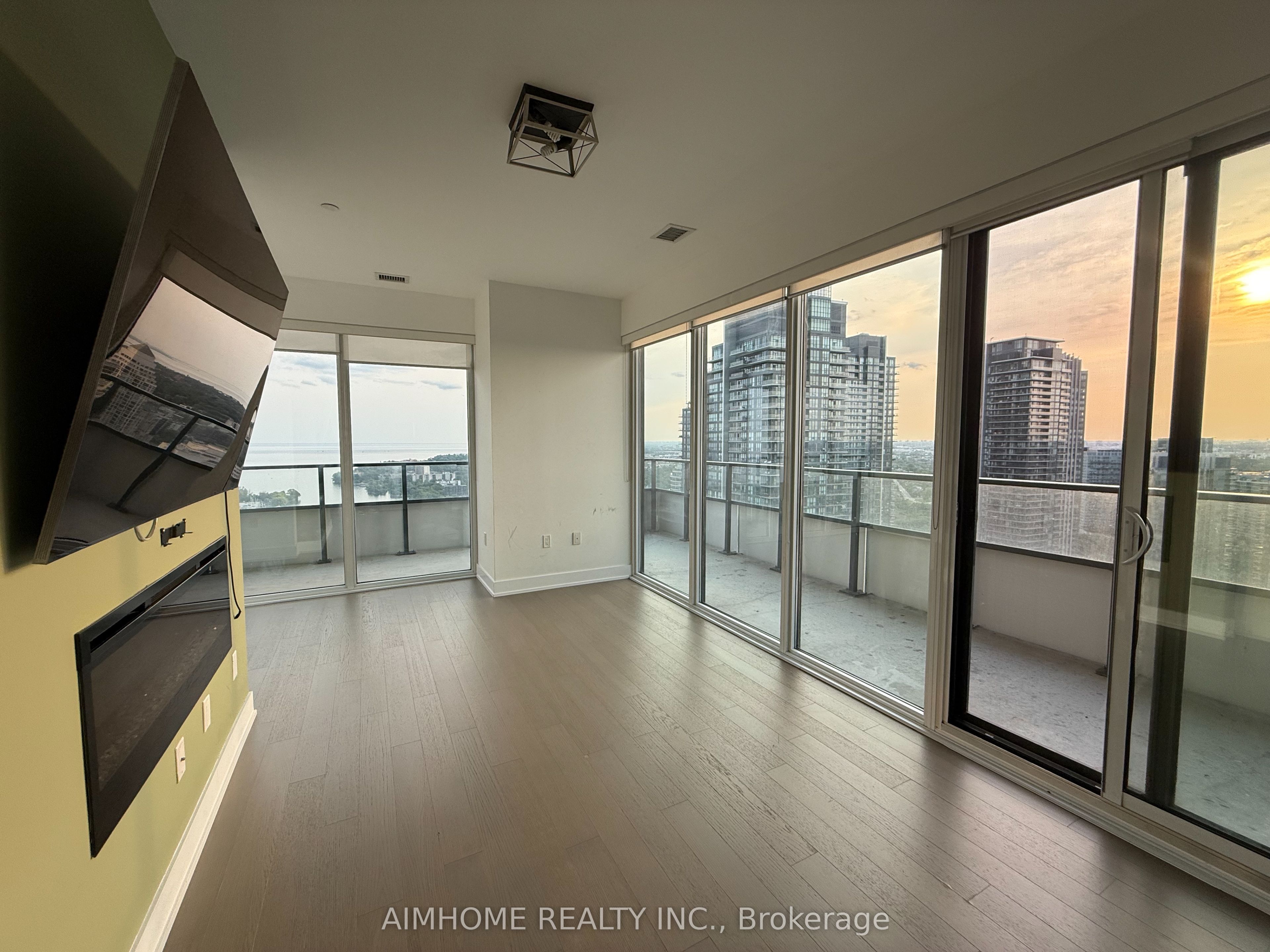 30 Shore Breeze Drive 3320, Toronto, ON M8V 1A1 photo 4