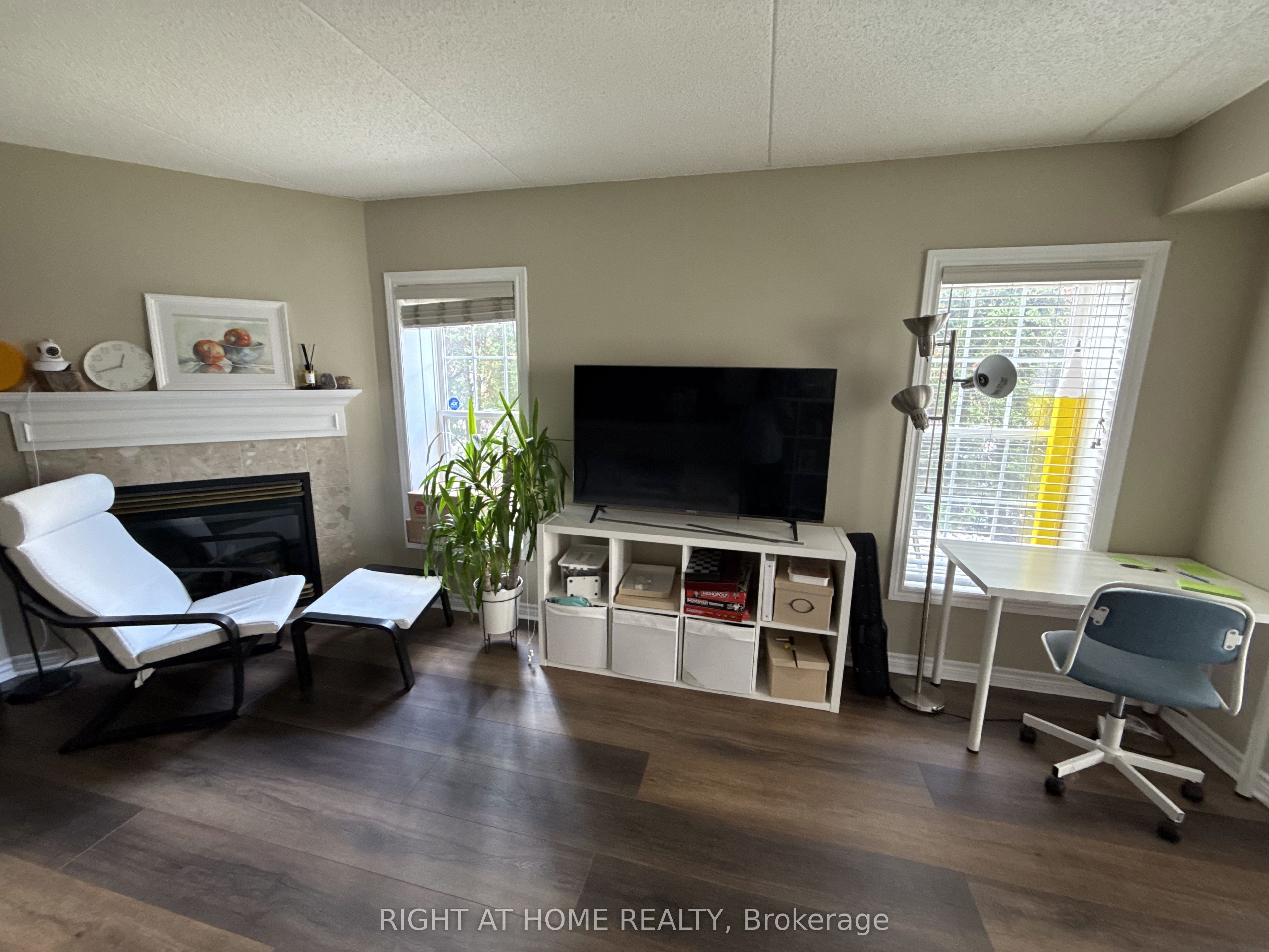 1450 Bishops Gate 113, Oakville, ON L6M 4N1 photo 5