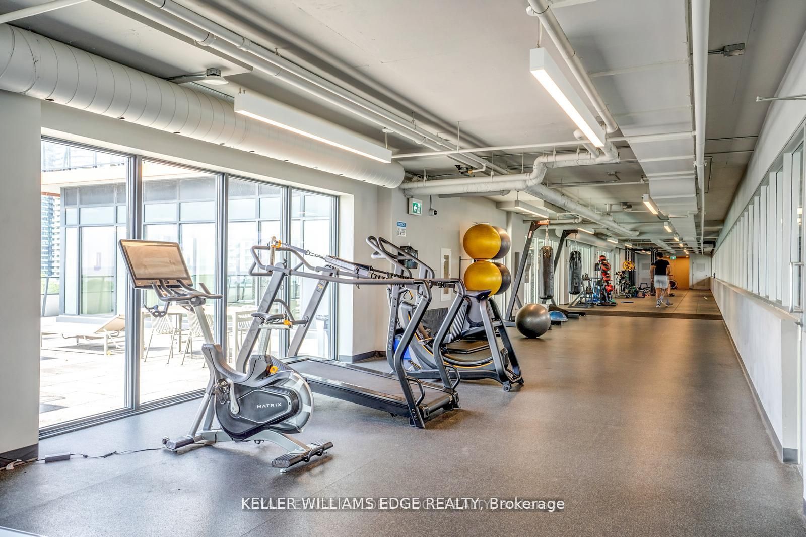 20 Shore Breeze Drive 701, Toronto, ON M8V 0C7 photo 3