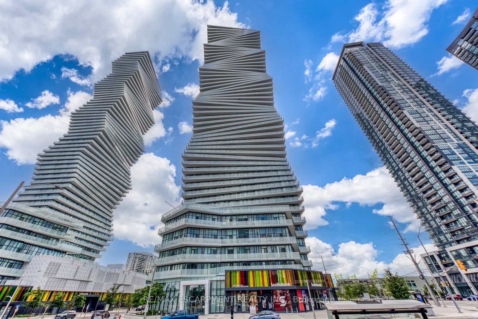 3900 Confederation Parkway 5010, Mississauga, ON L5B 0M3