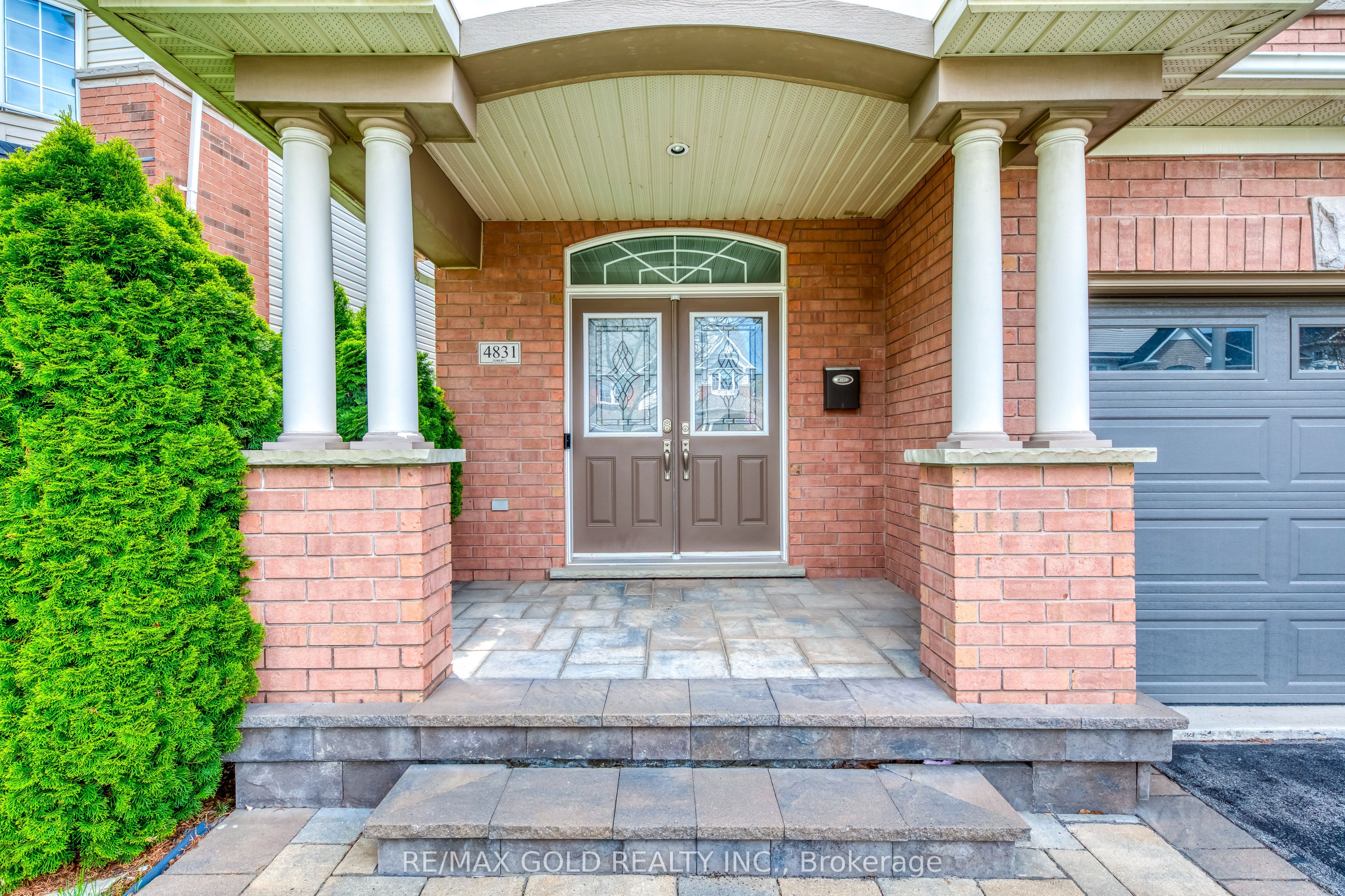 4831 Columbus Drive, Burlington, ON L7M 0J4 photo 4
