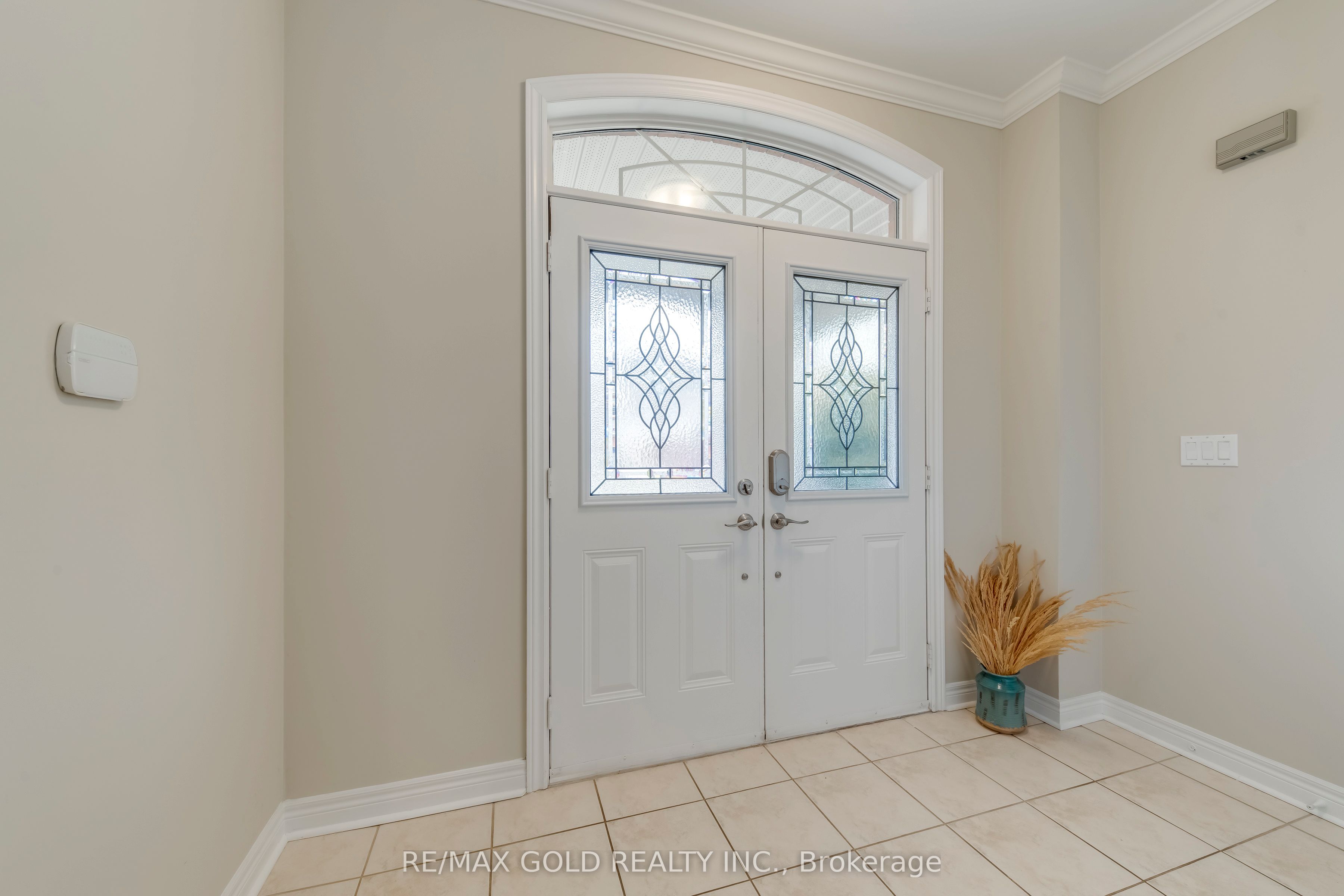 4831 Columbus Drive, Burlington, ON L7M 0J4 photo 5