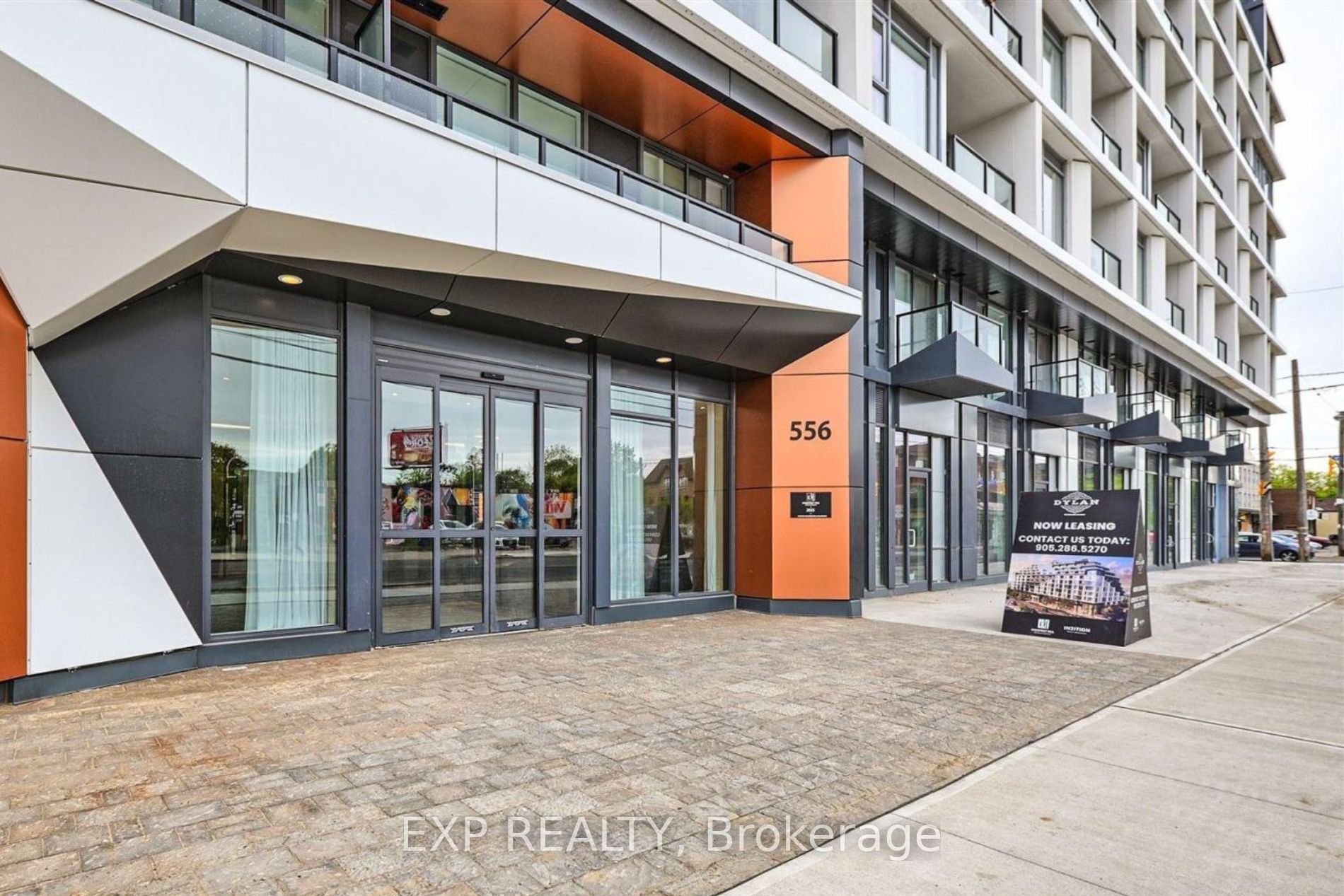 556 Marlee Avenue 811, Toronto, ON M6B 0B1 photo 3