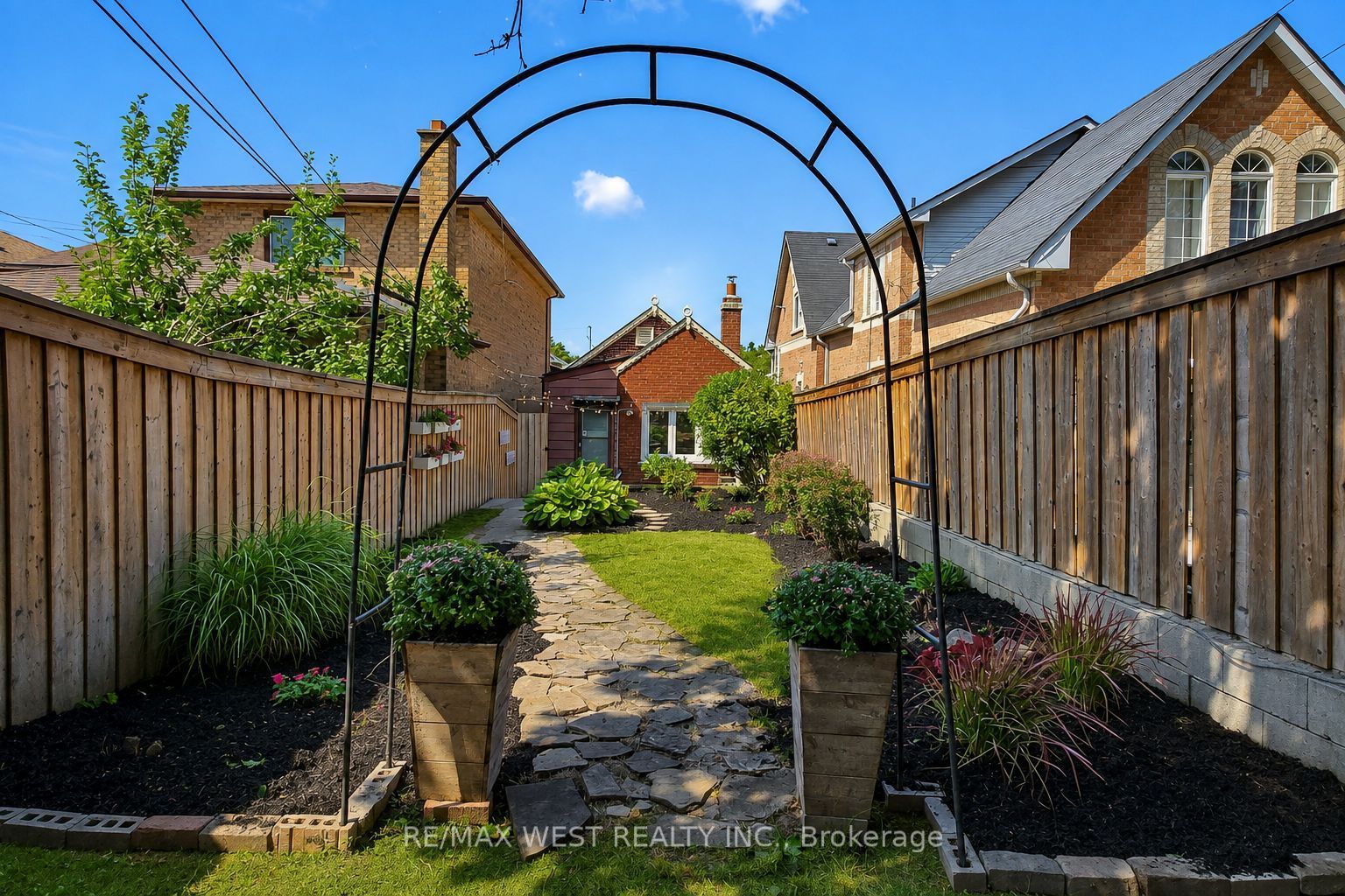 59 Branstone Road, Toronto, ON M6E 4E3 photo 2