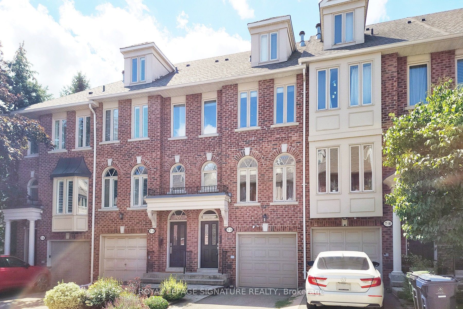 7-I Brussels Street, Toronto, ON M8Y 1H2