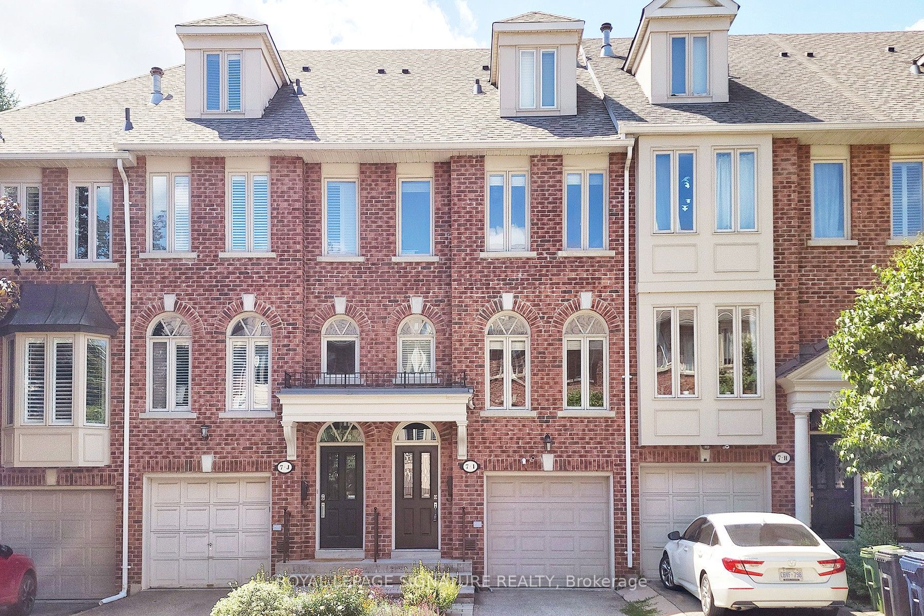 7-I Brussels Street, Toronto, ON M8Y 1H2 photo 2