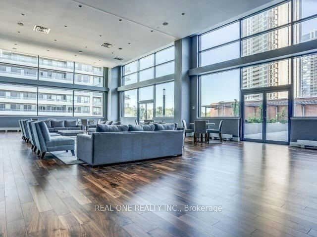 2200 Lake Shore Boulevard W 3907, Toronto, ON M8V 1A4 photo 2