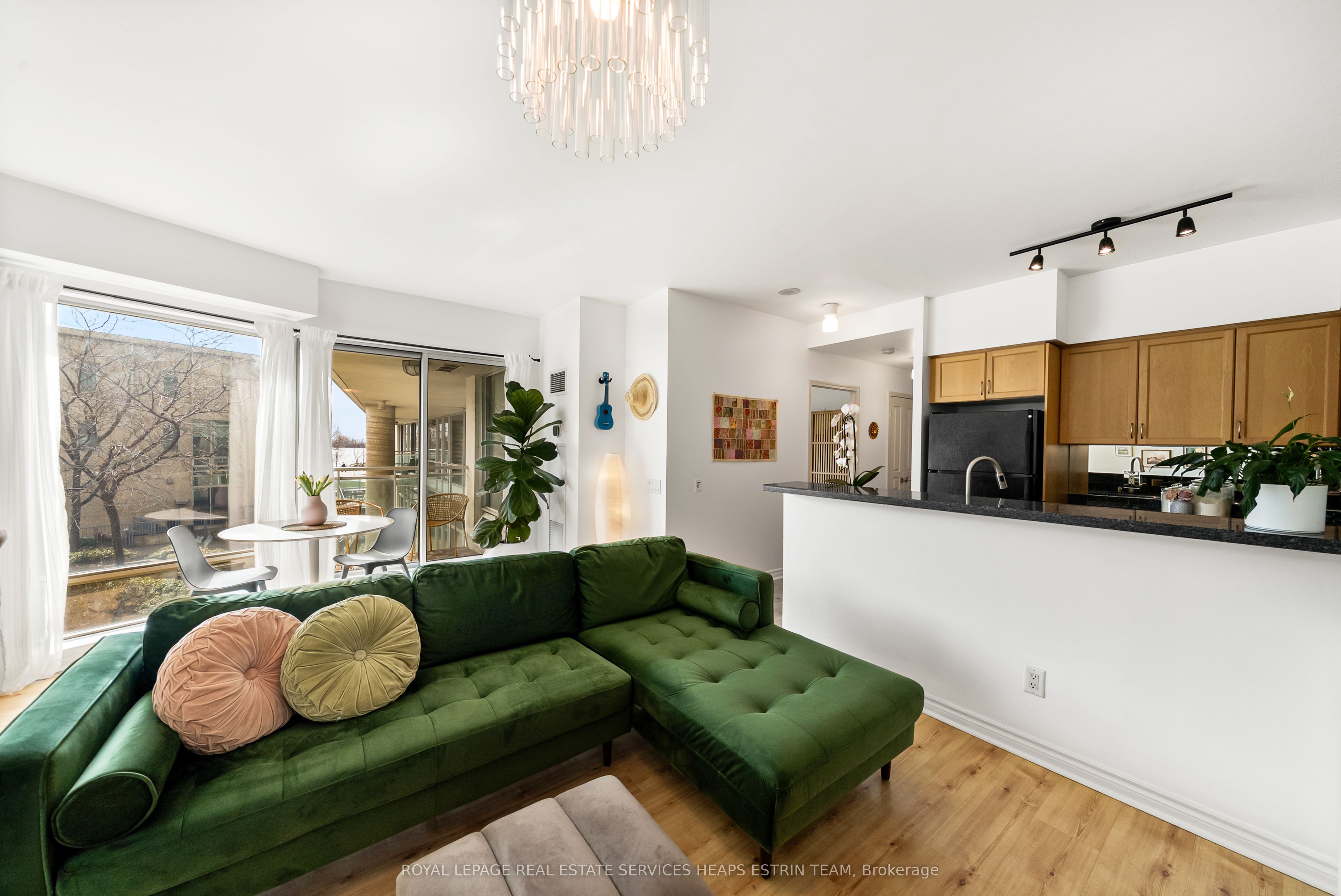 5 Marine Parade Drive 223, Toronto, ON M8V 4B4 photo 2