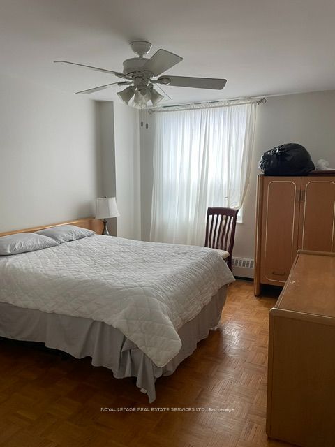 25 Four Winds Drive 805, Toronto, ON L5R 3W8 photo 5