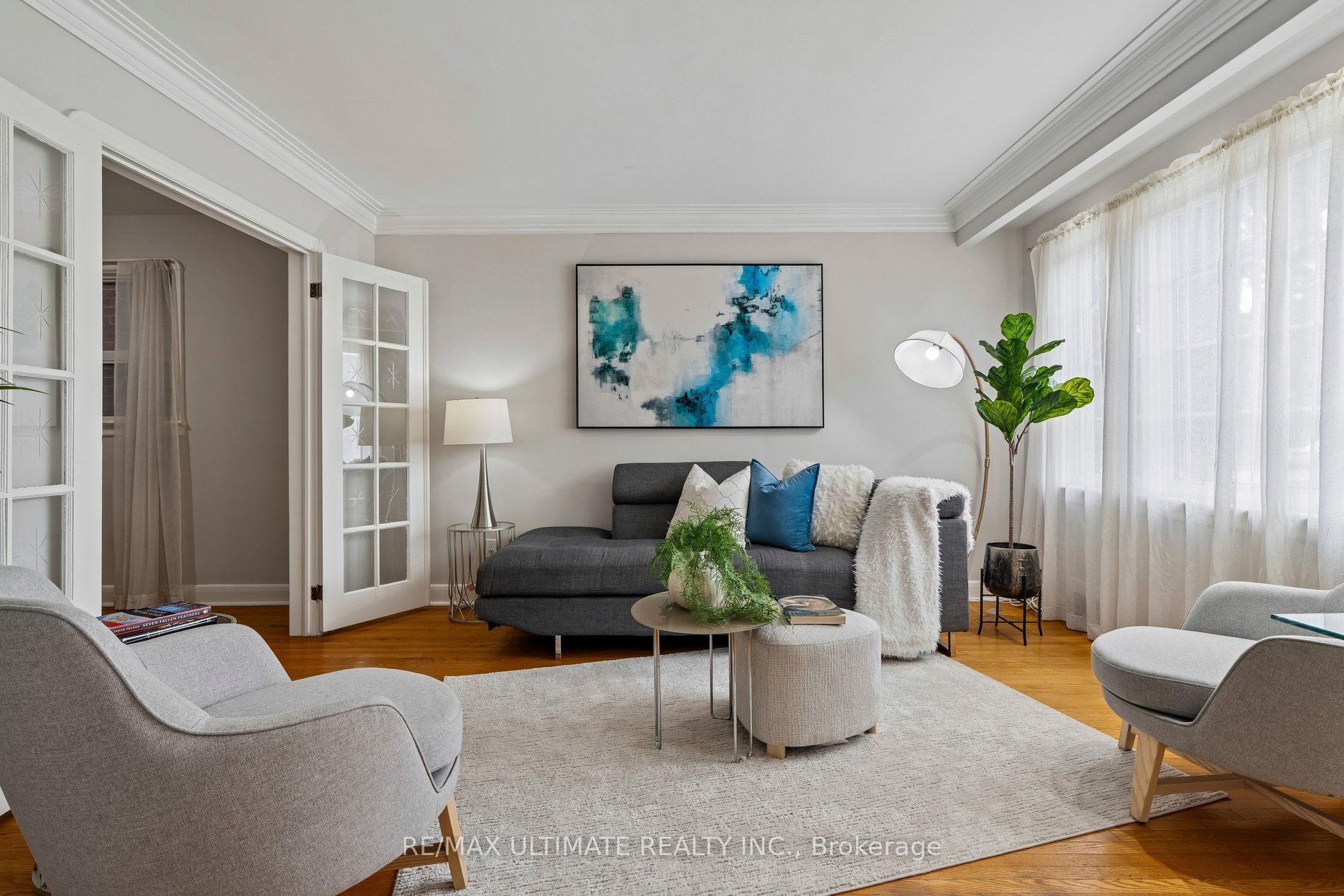 124 Hope Street, Toronto, ON M6E 1K1 photo 4