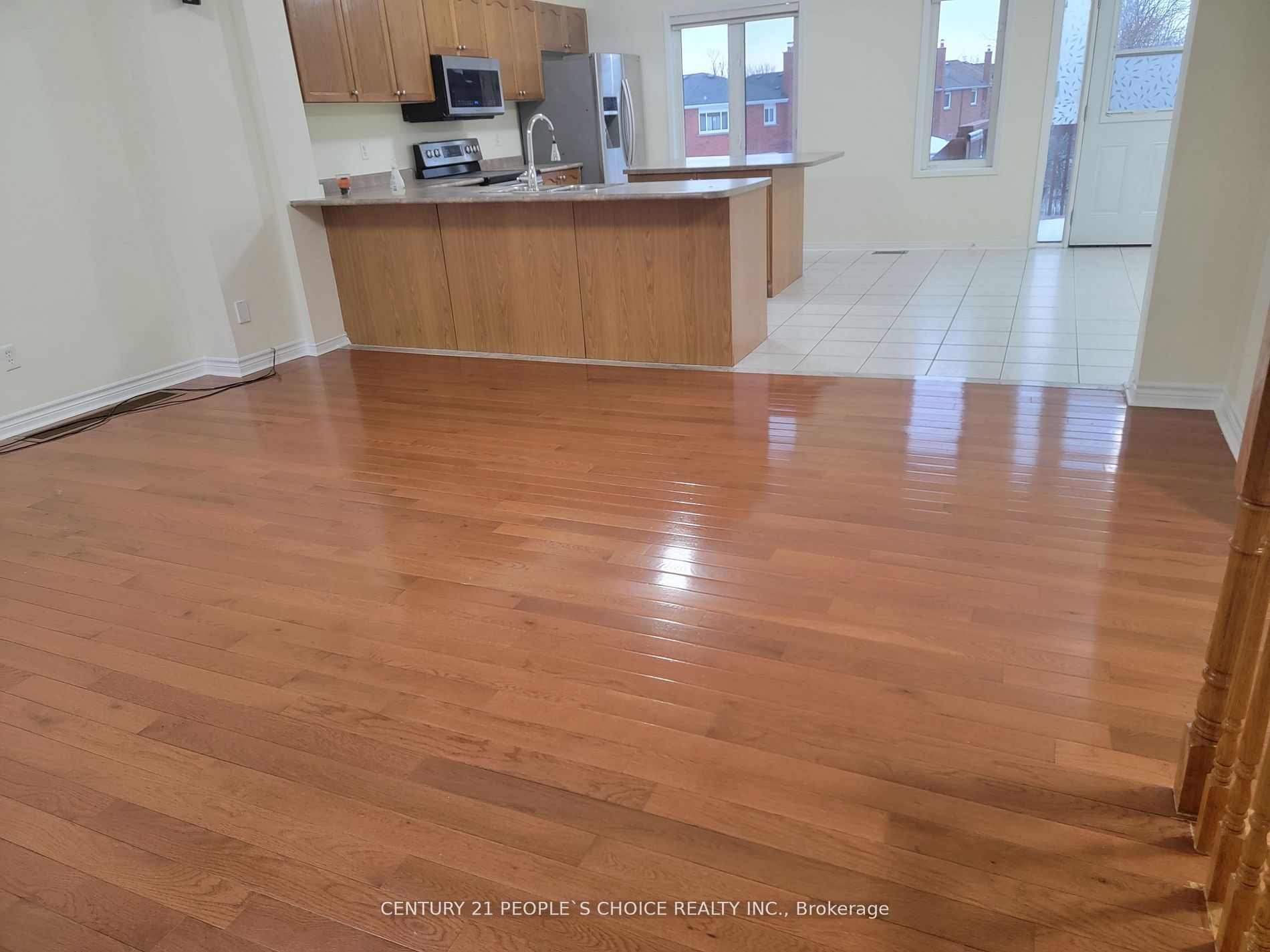 783 Millworks Crescent Upper, Mississauga, ON L5B 0B9 photo 4