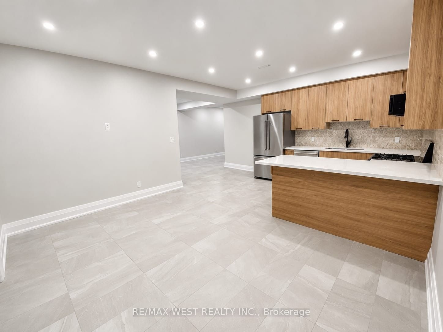 58 Aura Lea Boulevard Basement, Toronto, ON M9M 1K5 photo 3