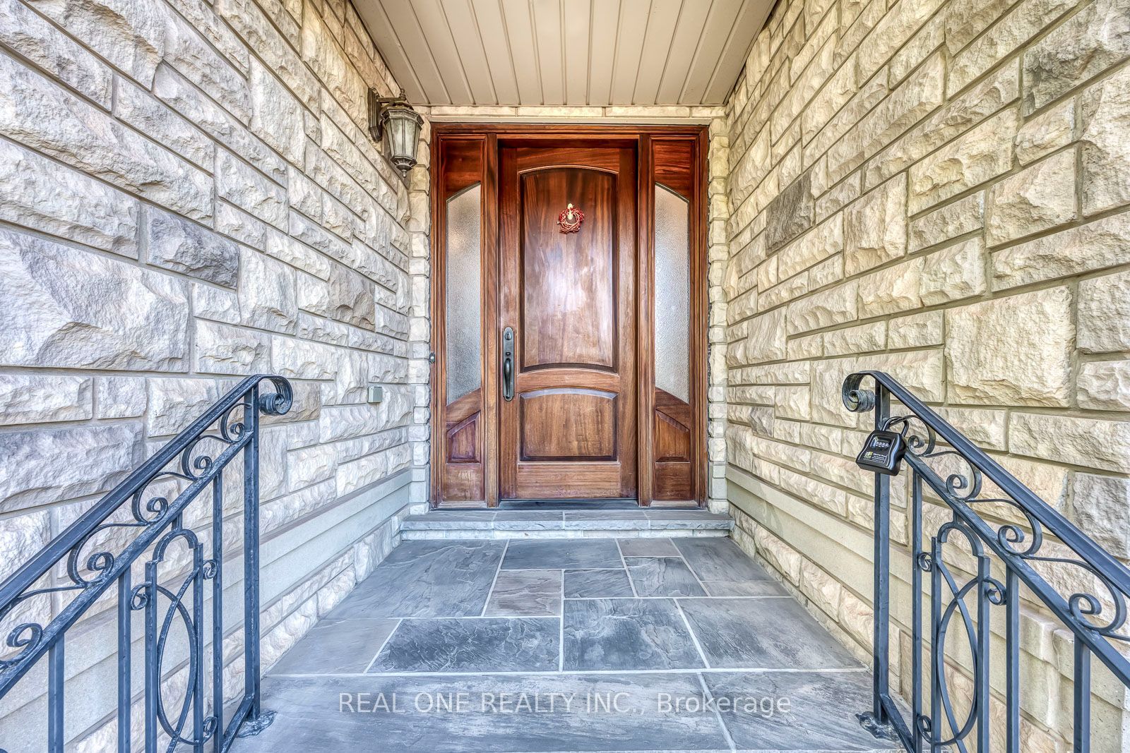 2368 Presquile Drive, Oakville, ON L6H 7R1 photo 5