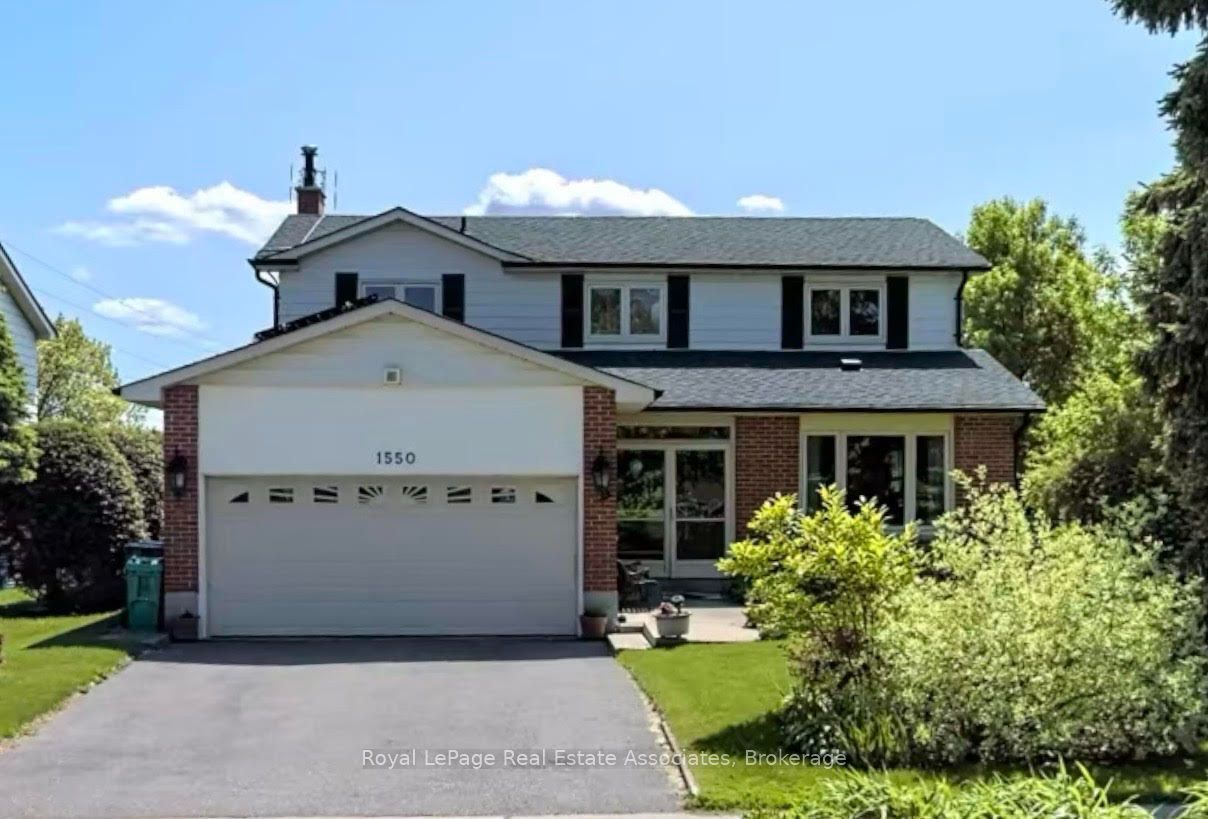 1550 Woodeden Drive Upper, Mississauga, ON L5H 2V3