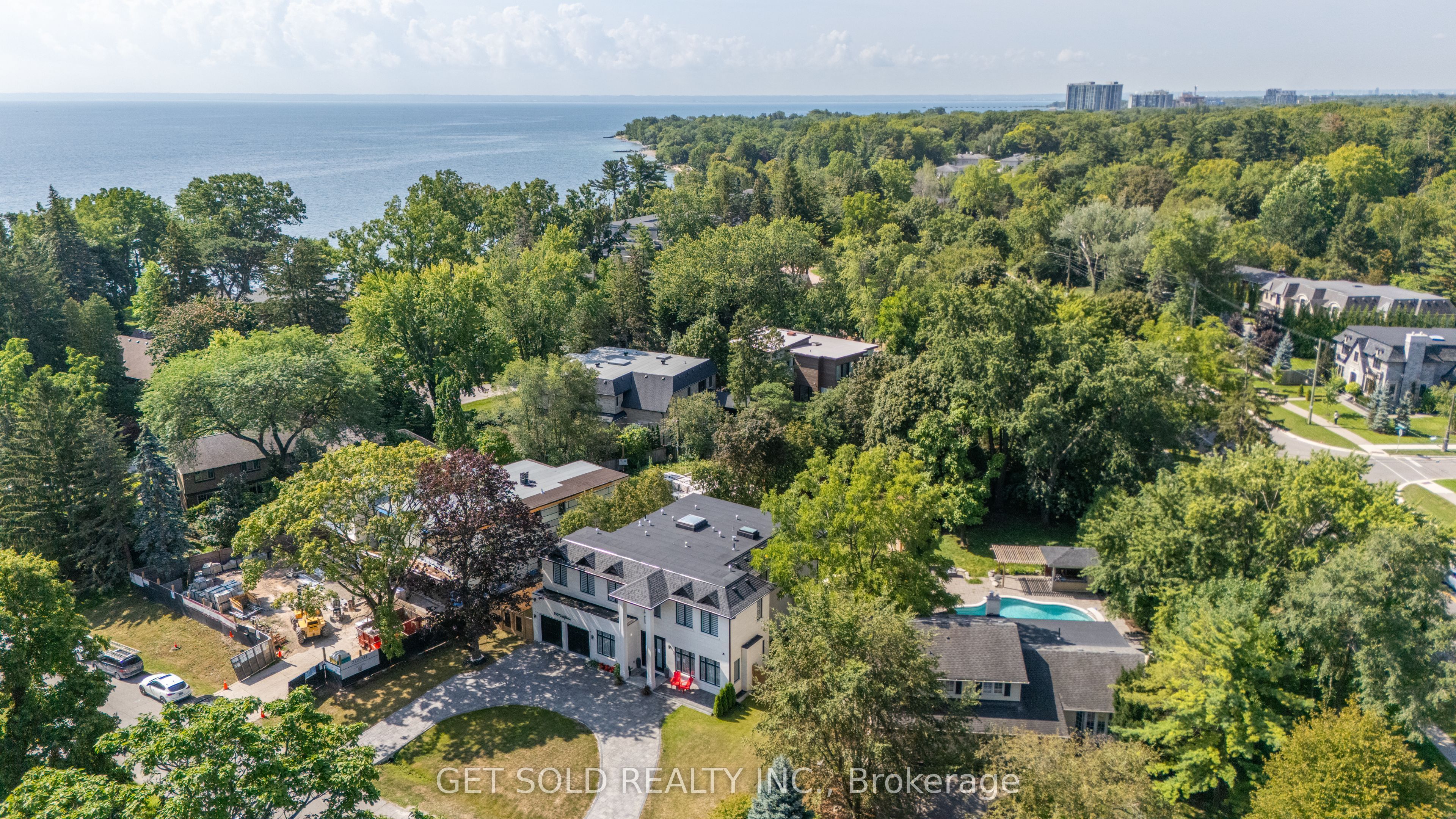 150 Wolfdale Avenue, Oakville, ON L6L 4S1 photo 3