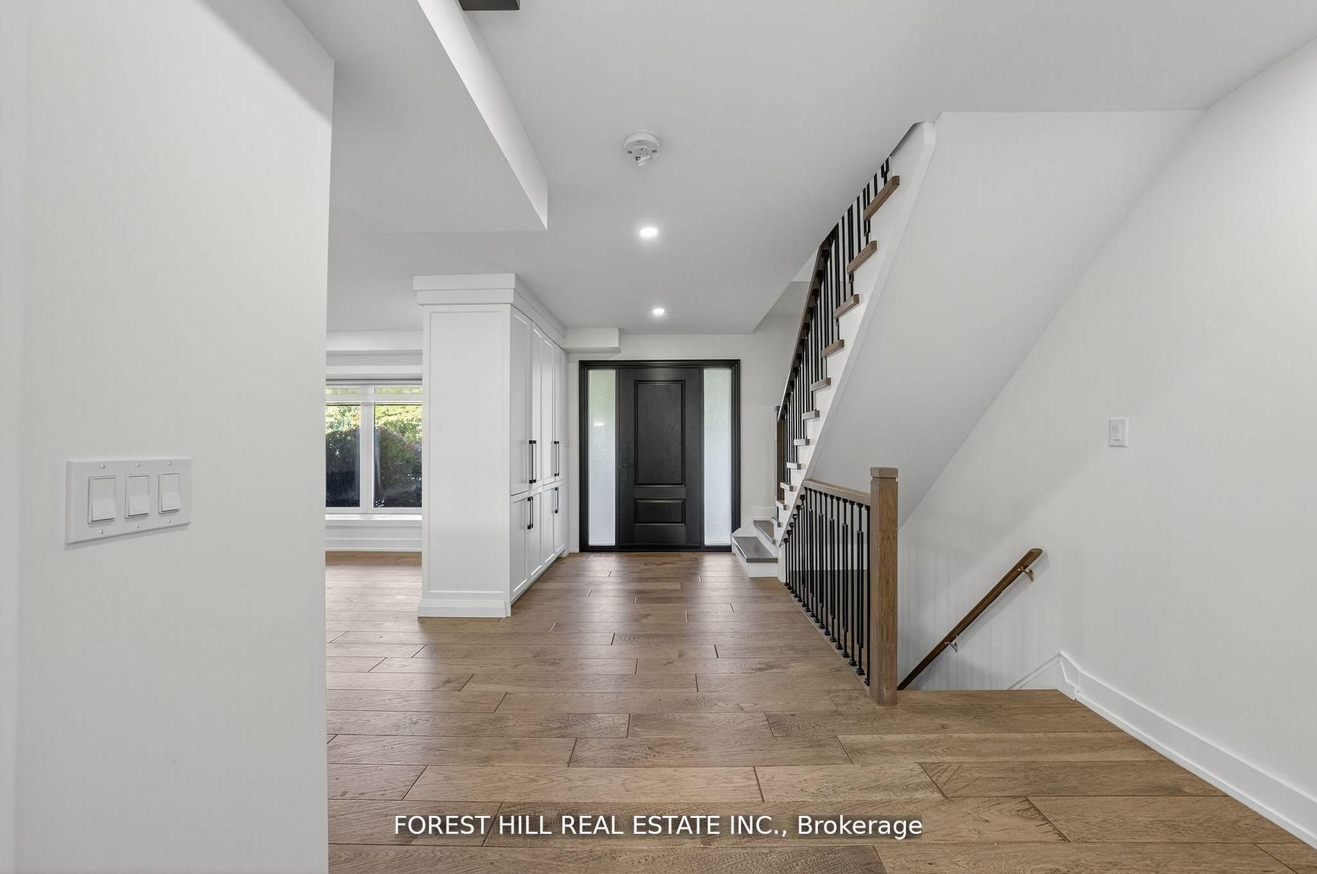 37 Cherry Post Crescent, Toronto, ON M9C 2J9 photo 4