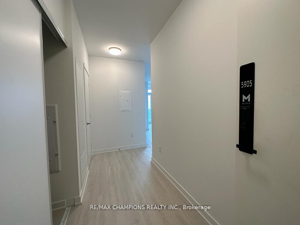 3883 Quartz Road 5905, Mississauga, ON L5B 4M6 photo 3