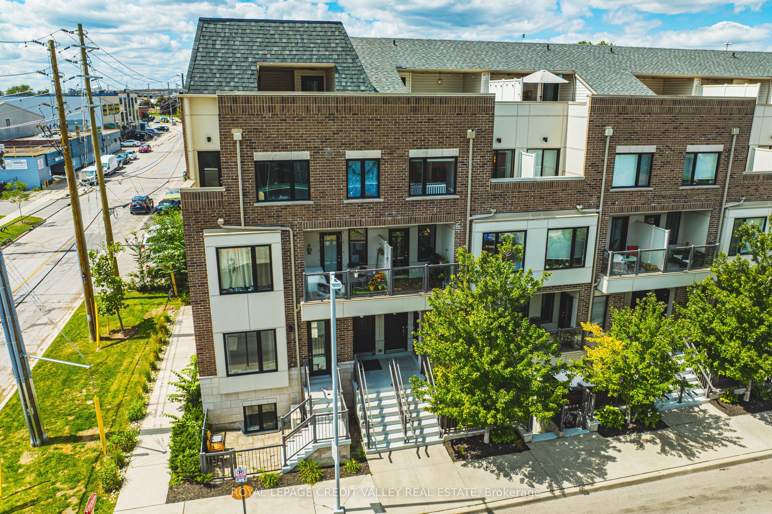 10 Drummond Street 505, Toronto, ON M8V 1Y8 photo 3