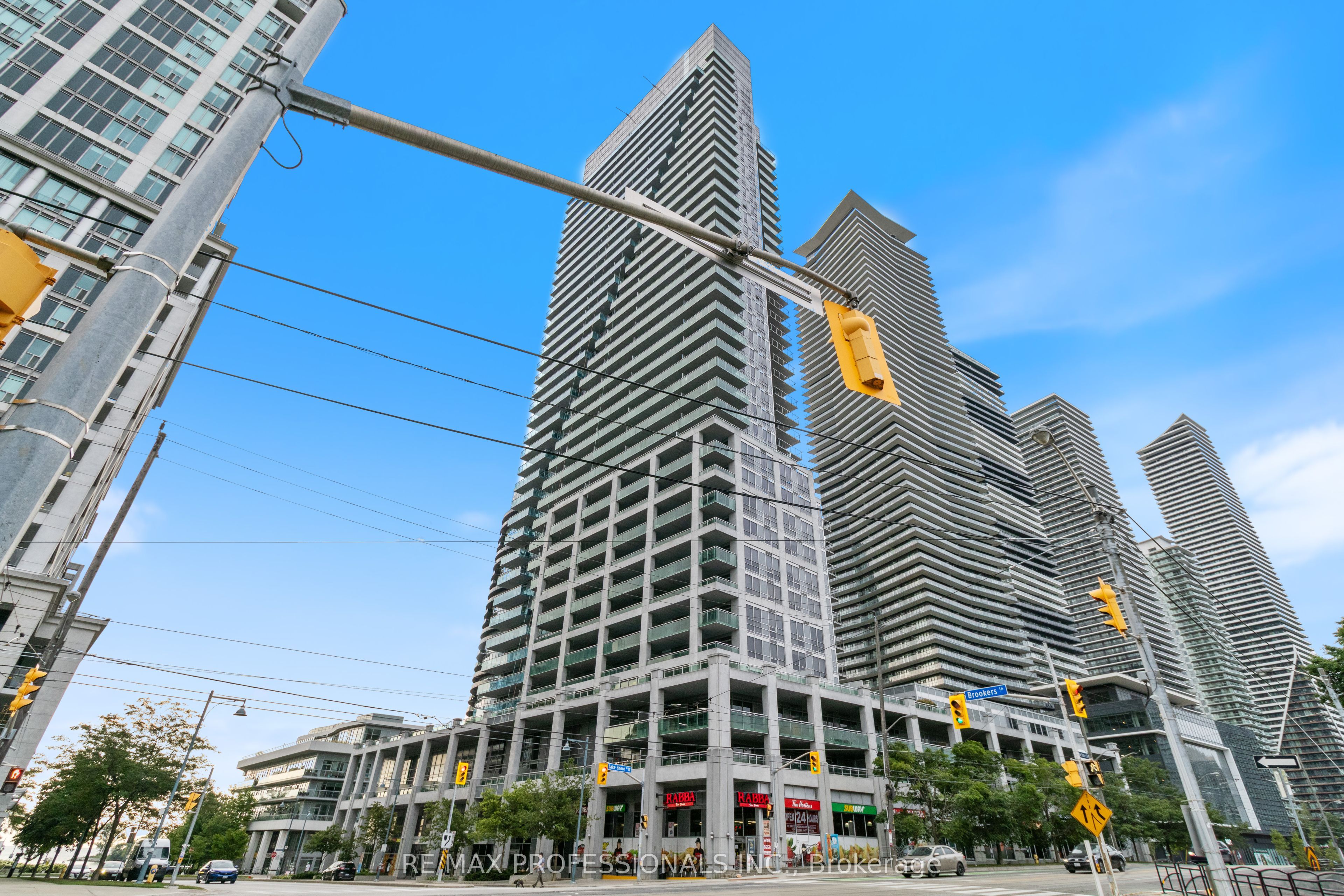 16 Brookers Lane 2204, Toronto, ON M8V 0A5 photo 2