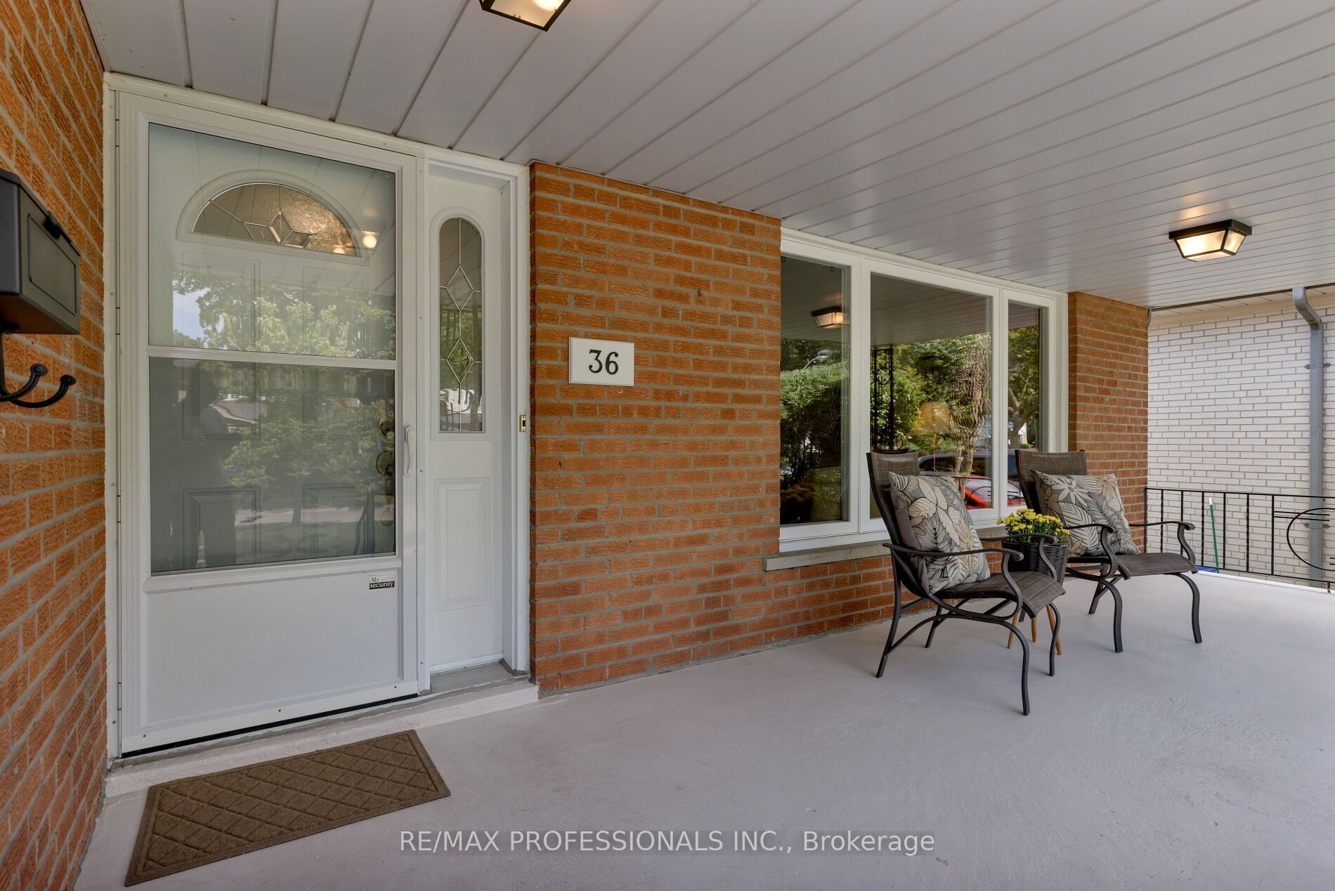 36 Thicket Road, Toronto, ON M9C 2T6 photo 3