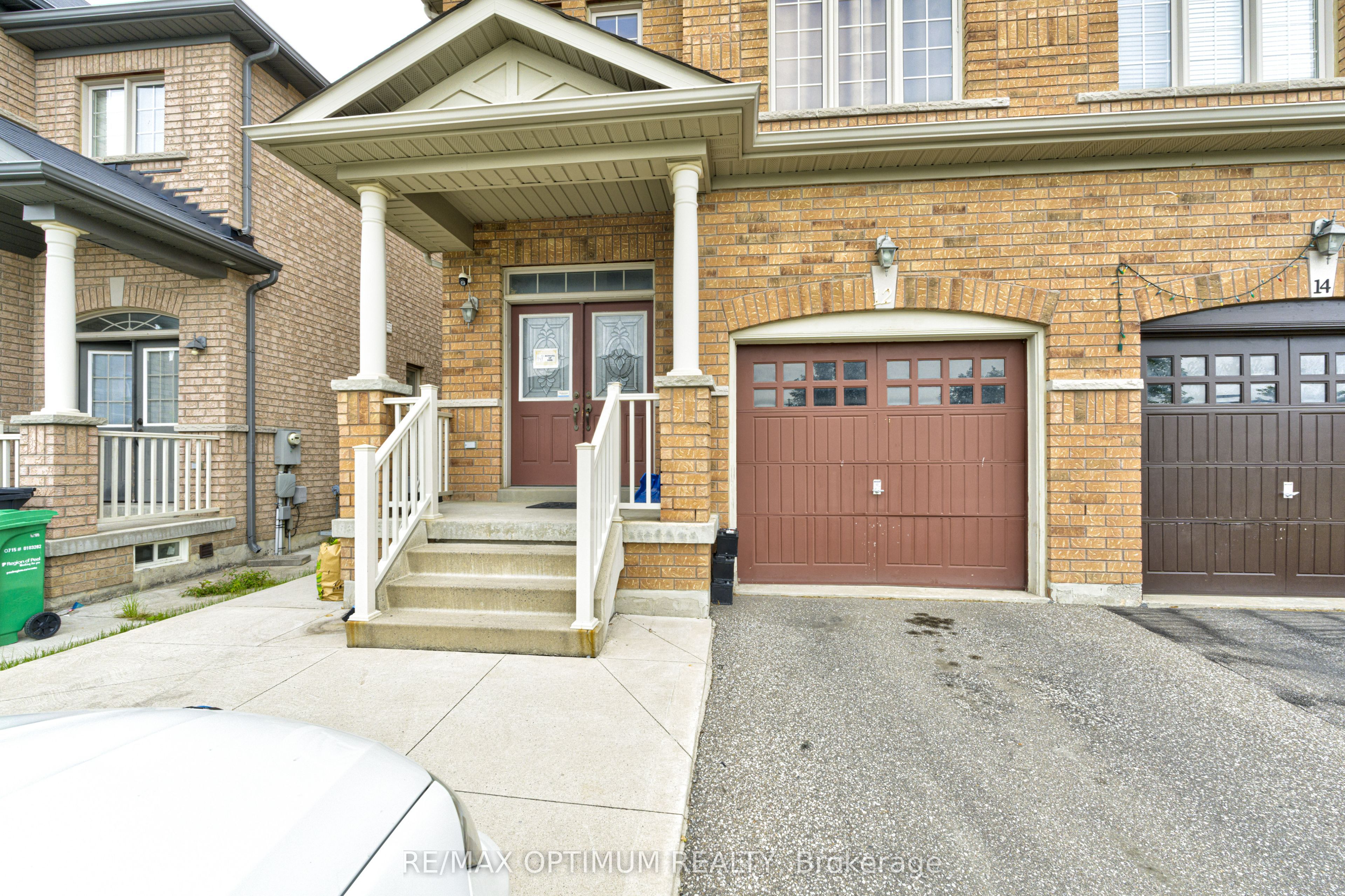 12 Franktown Drive, Brampton, ON L6P 3N3 photo 3