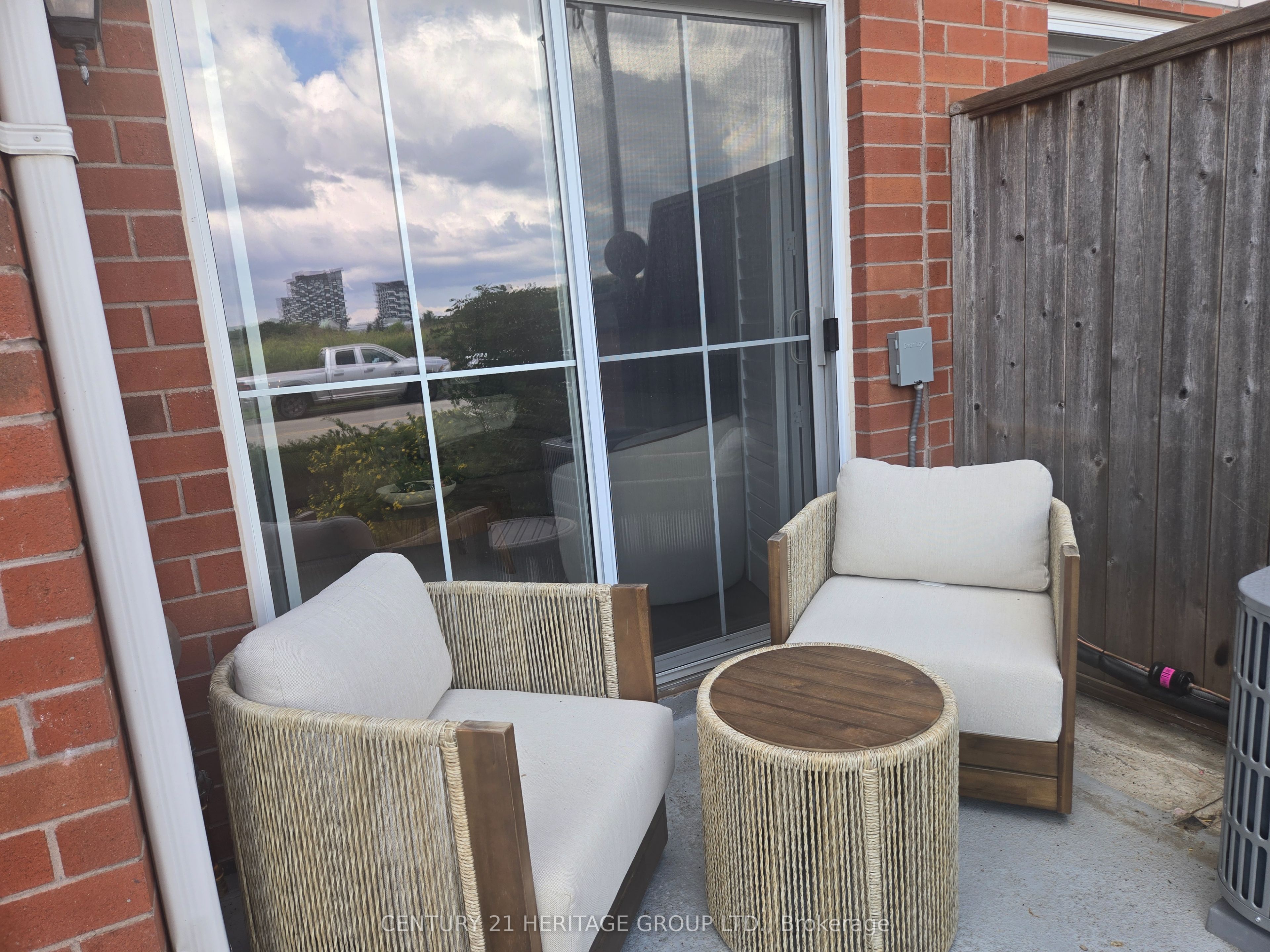 2444 Post Road 3, Oakville, ON L6H 0J2 photo 3