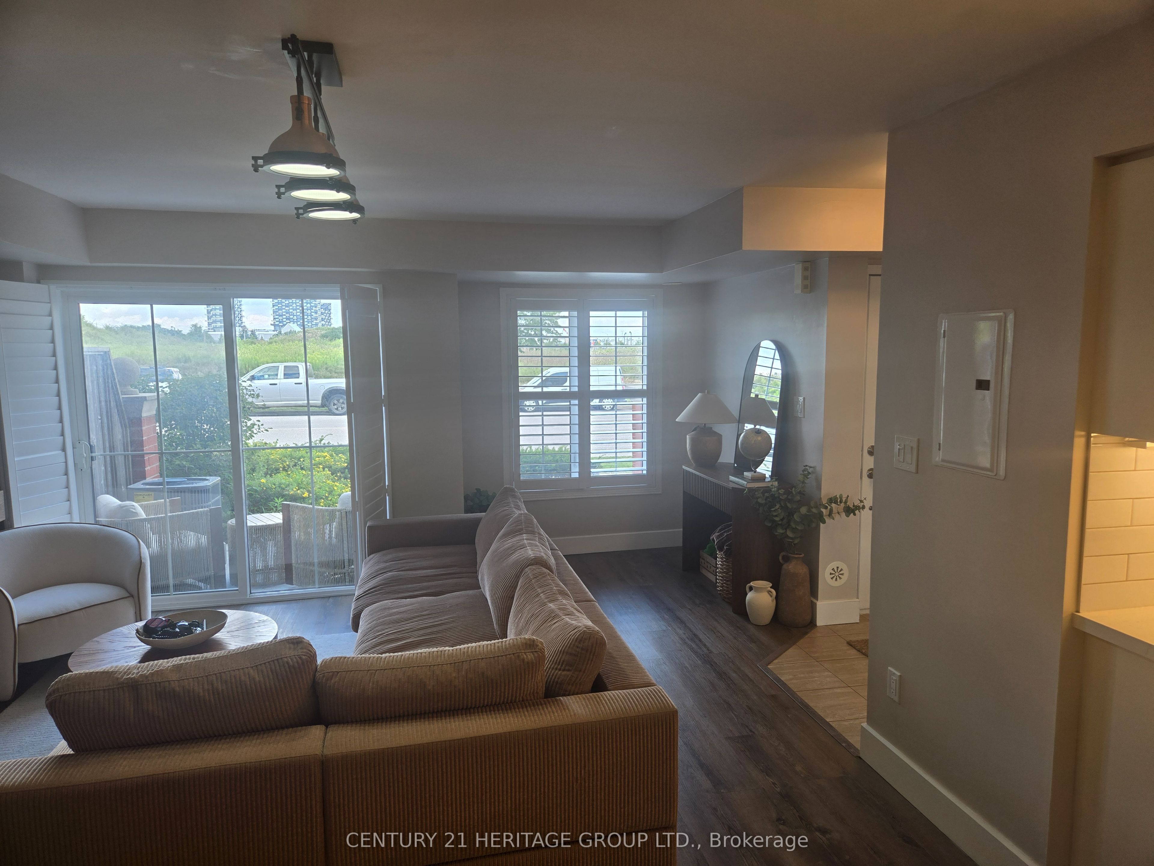 2444 Post Road 3, Oakville, ON L6H 0J2 photo 4