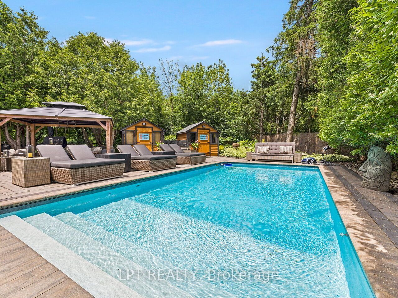 493 Tipperton Crescent, Oakville, ON L6L 5E1 photo 4