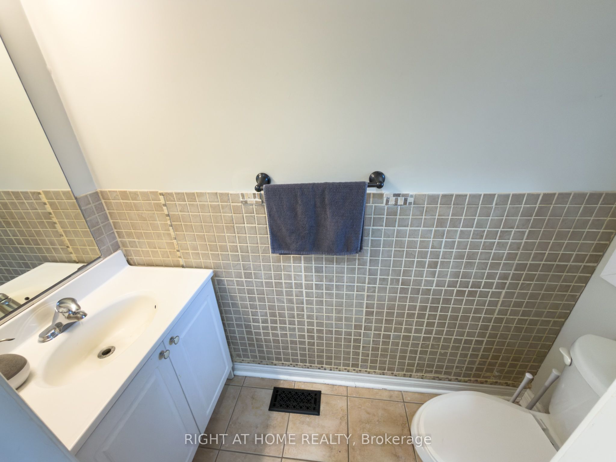 6683 Opera Glass Crescent, Mississauga, ON L5W 1R8 photo 5