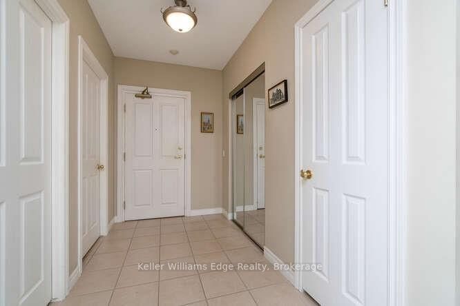 1998 NW Ironstone Drive NE 309, Burlington, ON L7L 7P7 photo 2