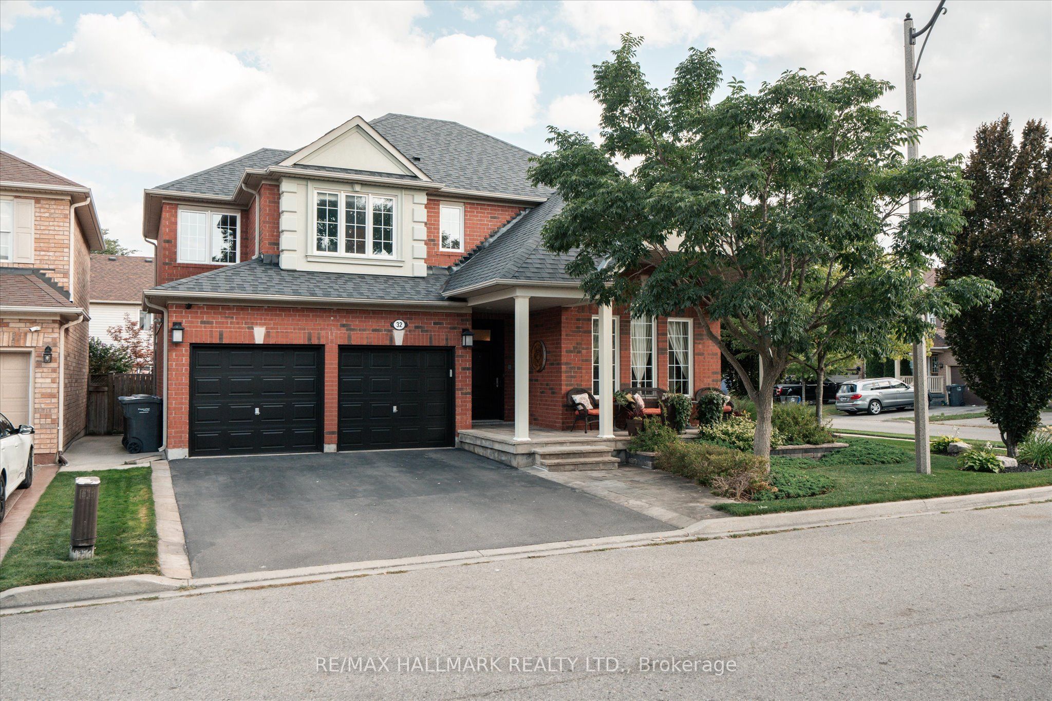 32 Redcastle Street, Brampton, ON L7A 1Y5 photo 2