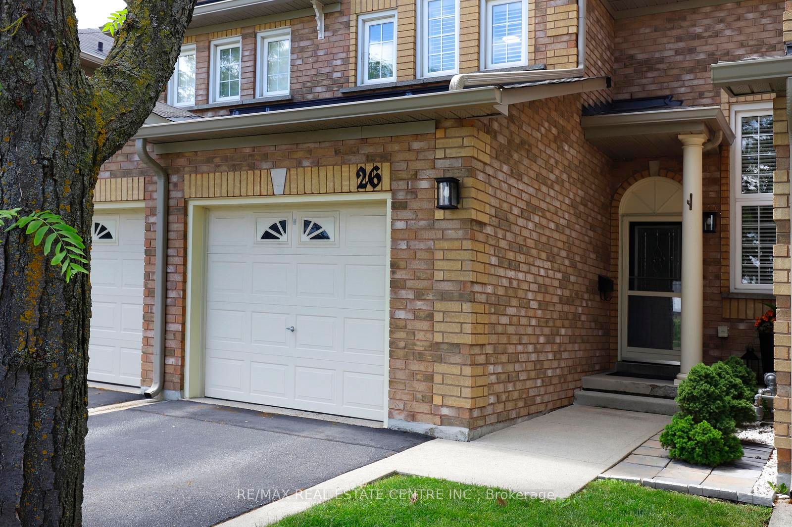 2022 Atkinson Drive 26, Burlington, ON L7M 4H6 photo 2